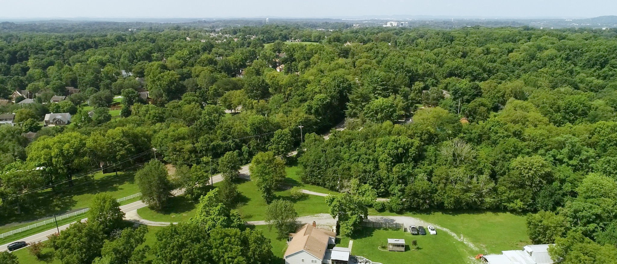 975 Old Lebanon Dirt Rd