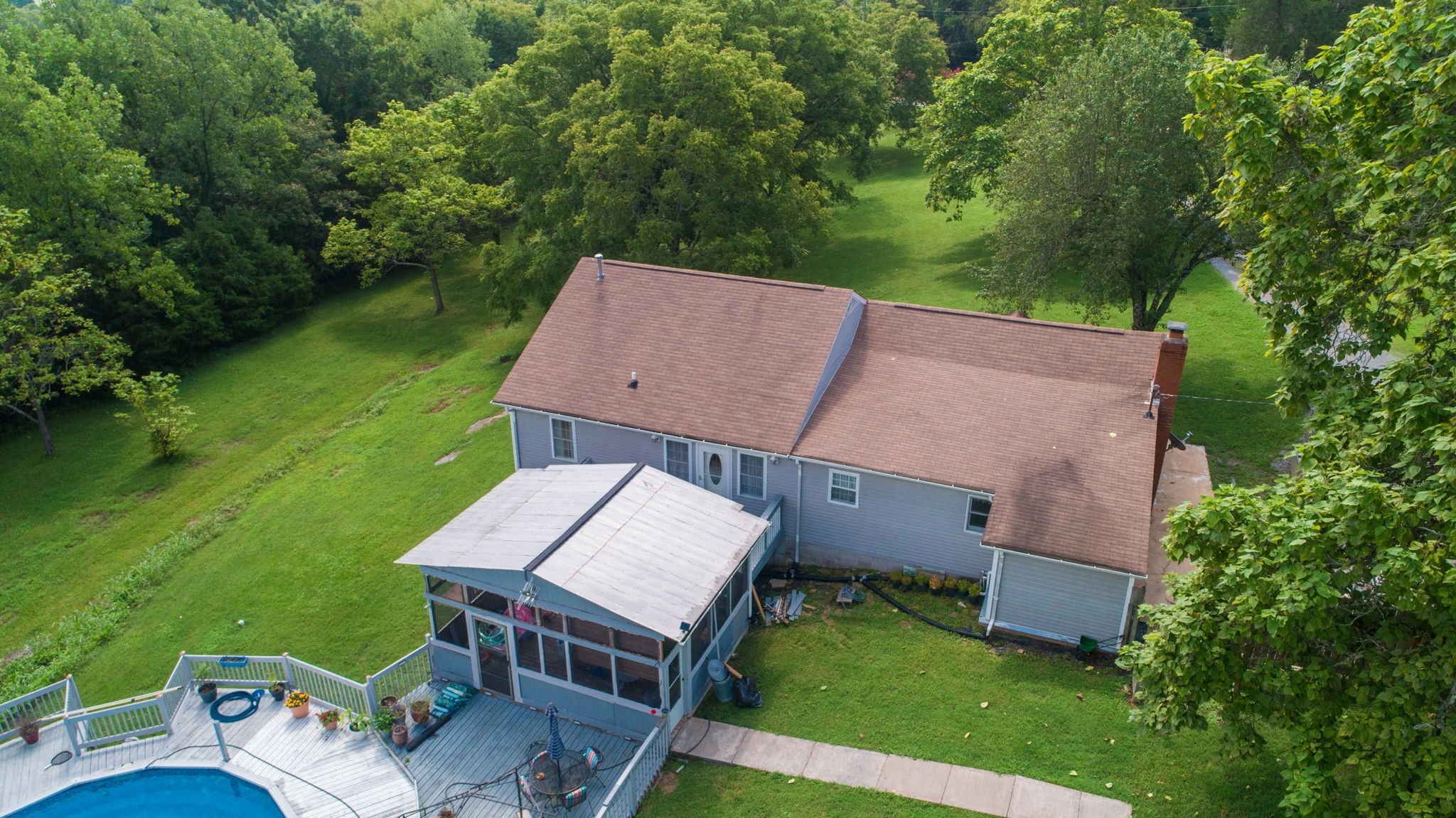 975 Old Lebanon Dirt Rd