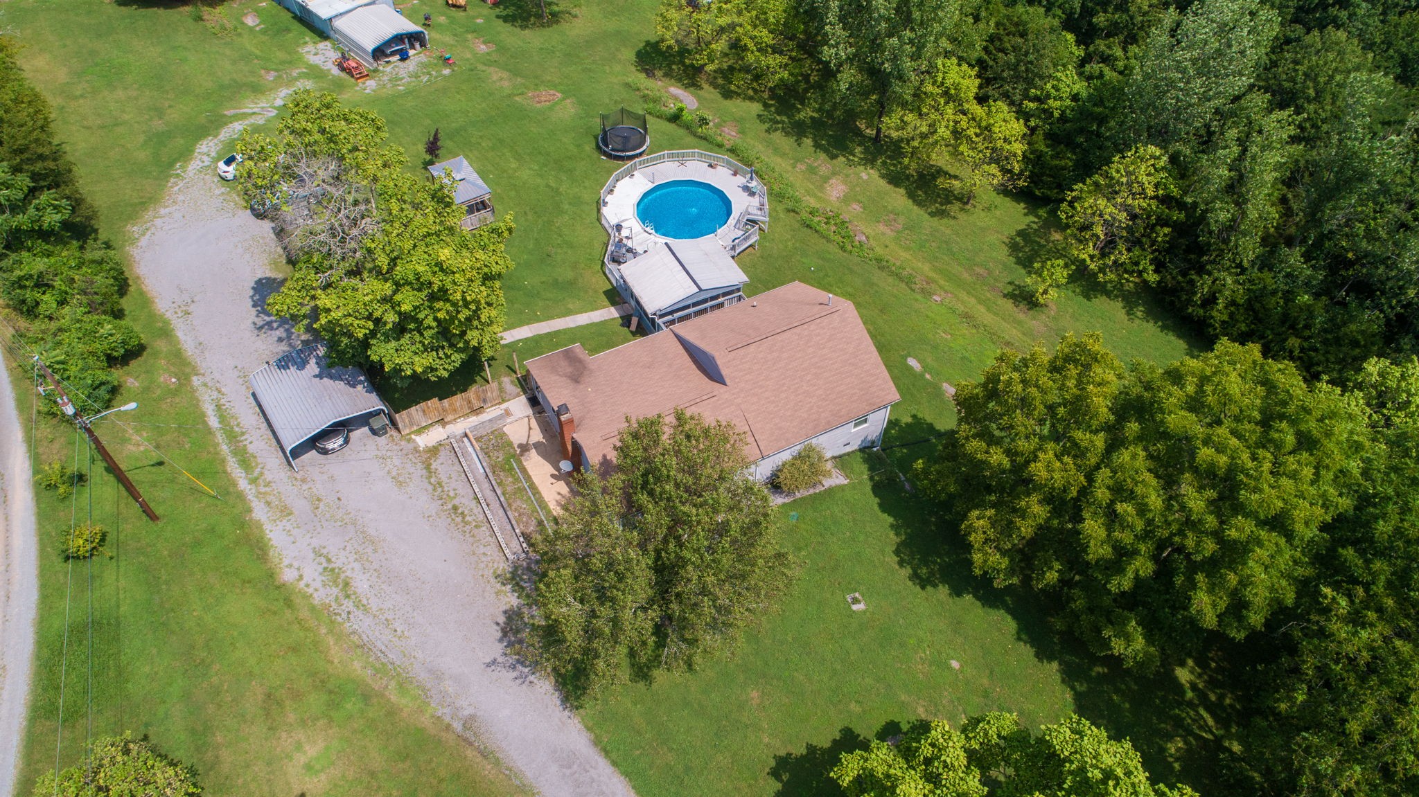 975 Old Lebanon Dirt Rd