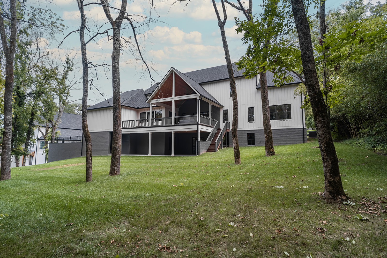 4617 Villa Green Dr