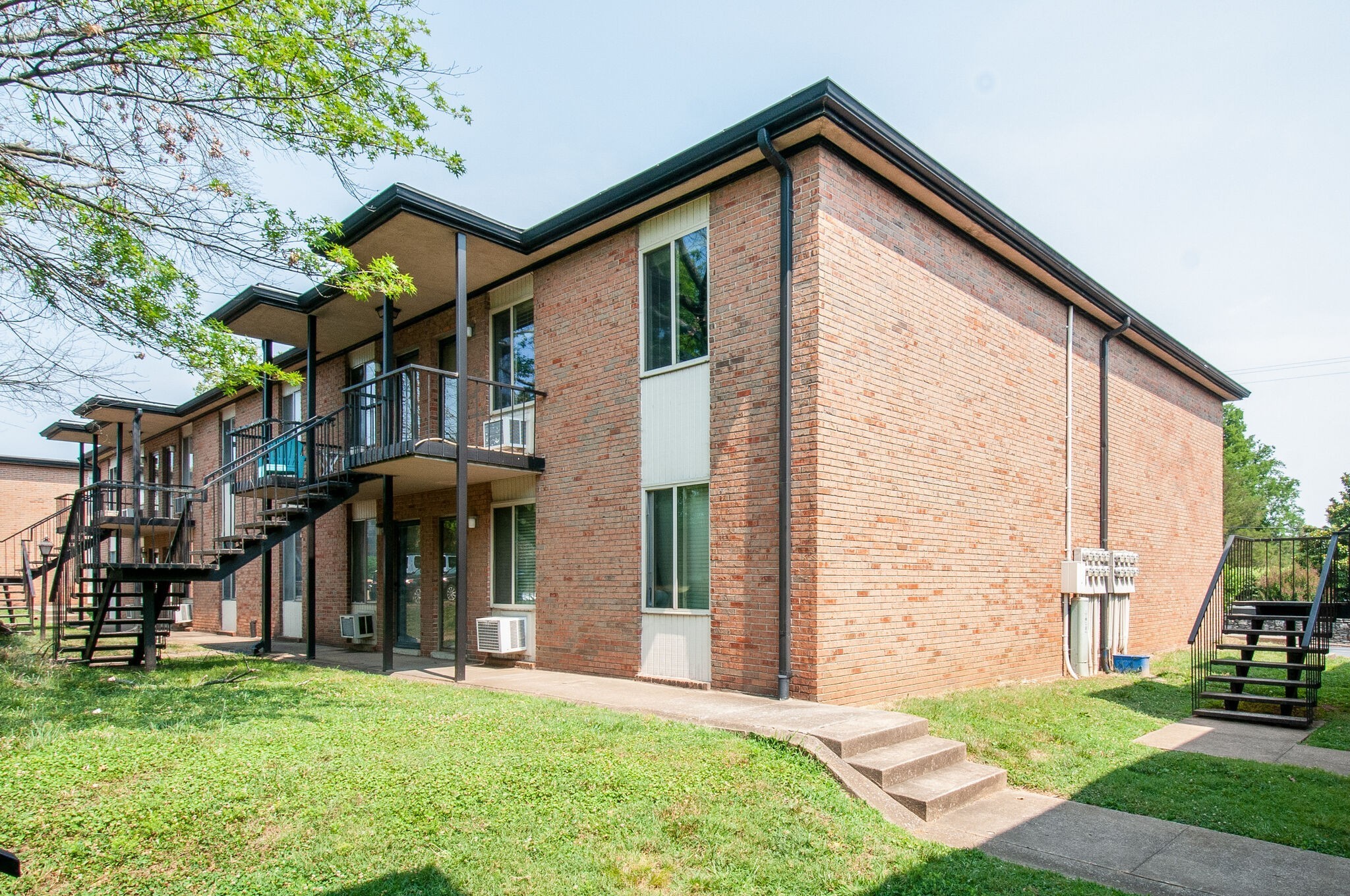 2601 Hillsboro Pike Unit: D16