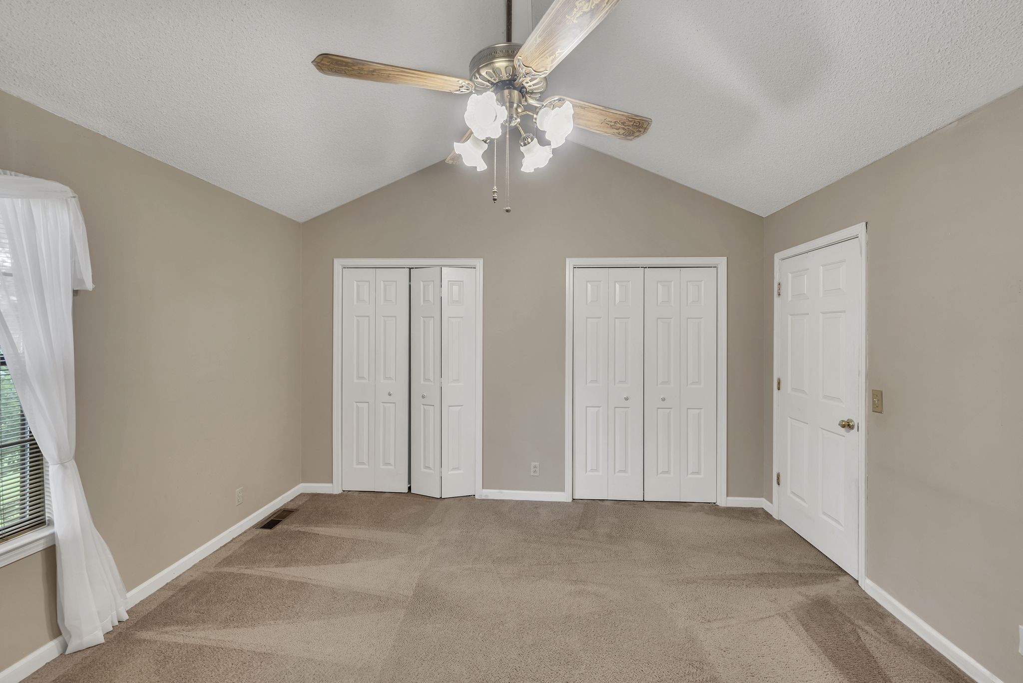 420 Thomas Jefferson Cir