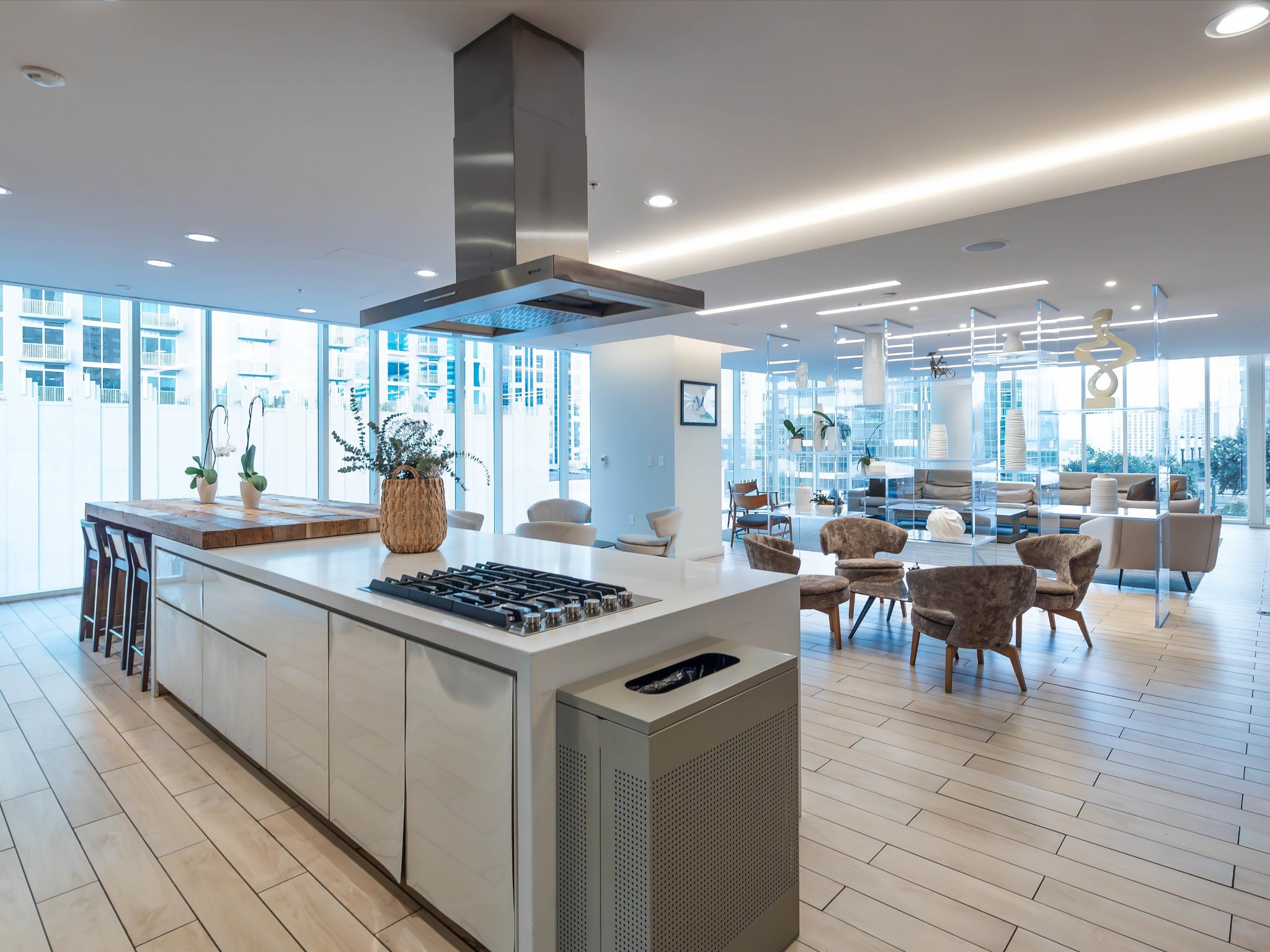 515 Church St Unit: 3810