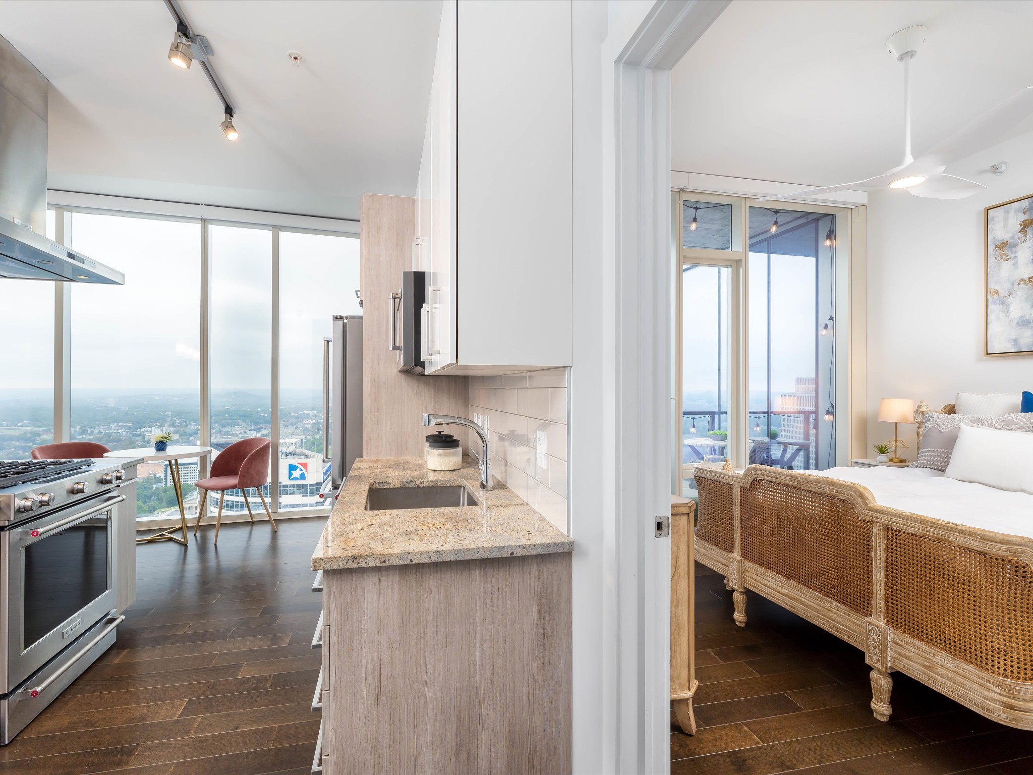 515 Church St Unit: 3810