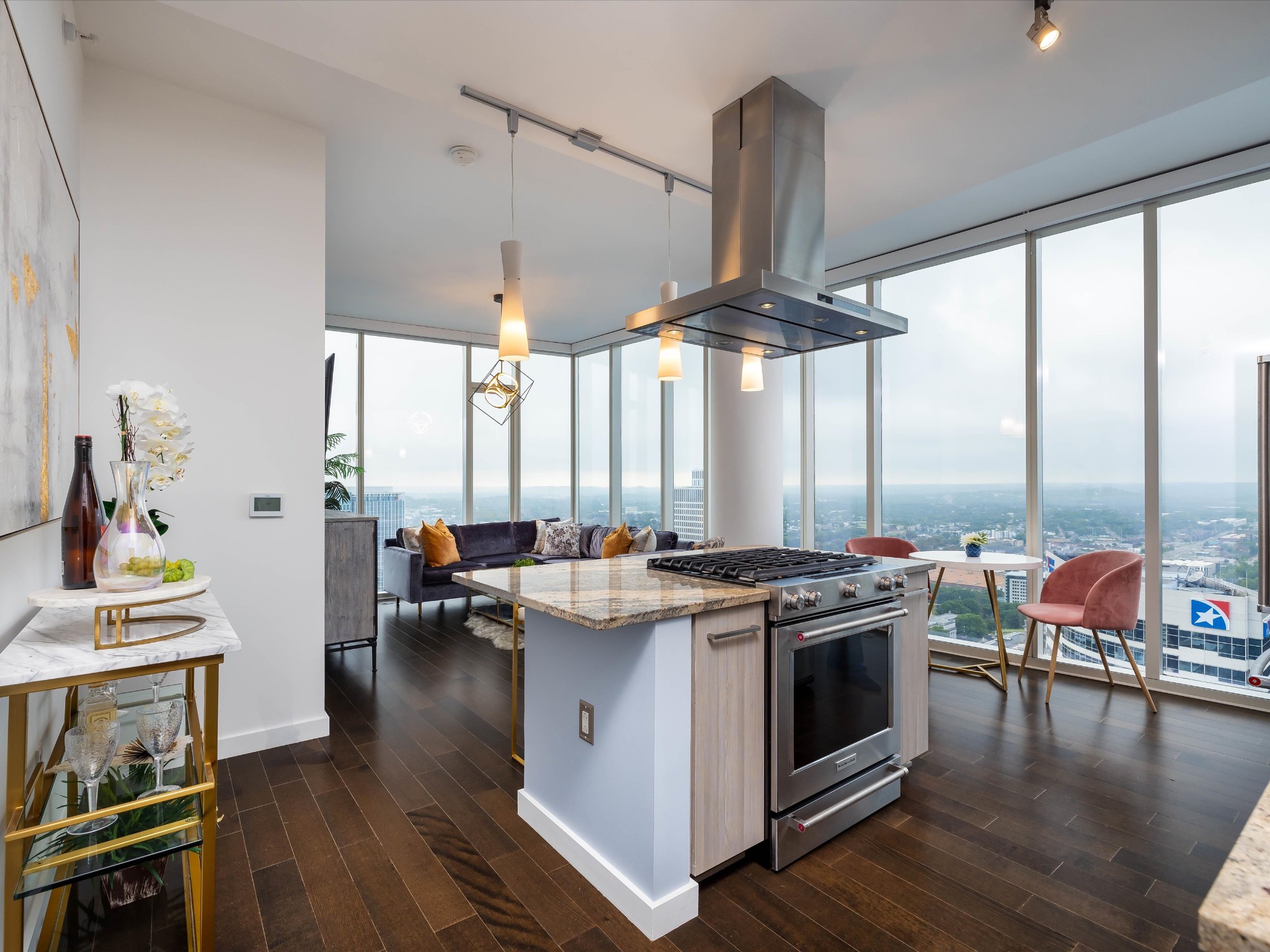 515 Church St Unit: 3810