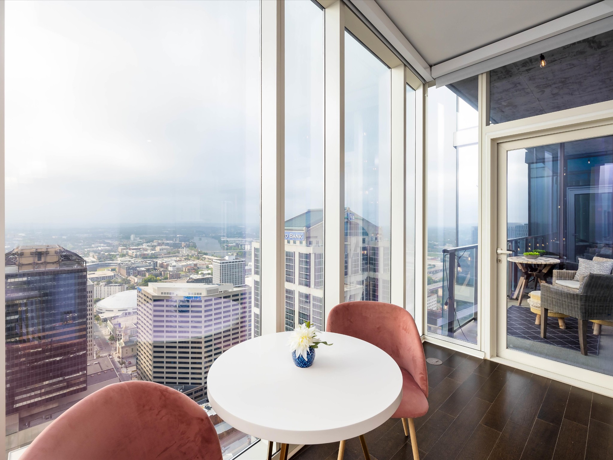 515 Church St Unit: 3810