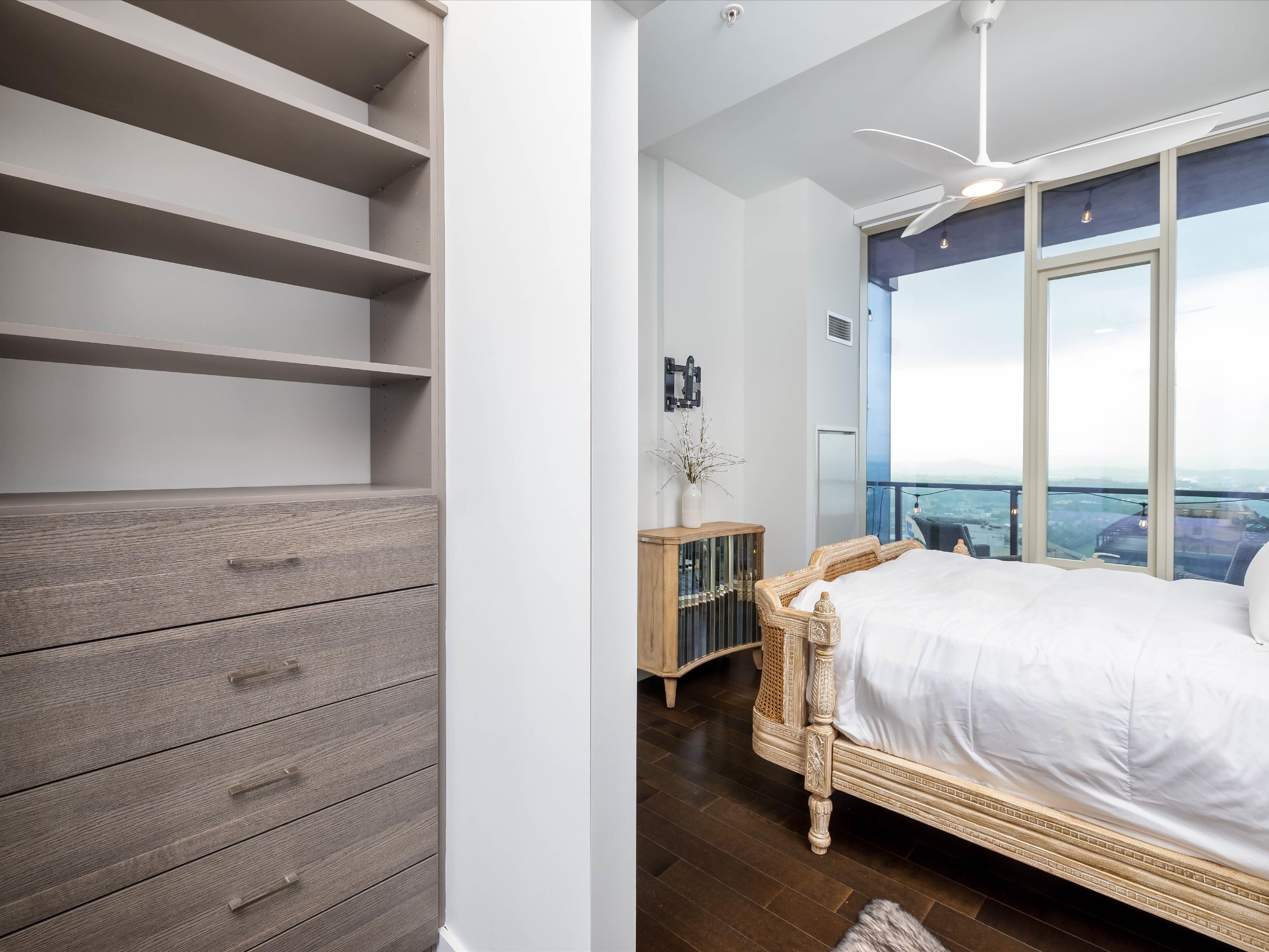 515 Church St Unit: 3810