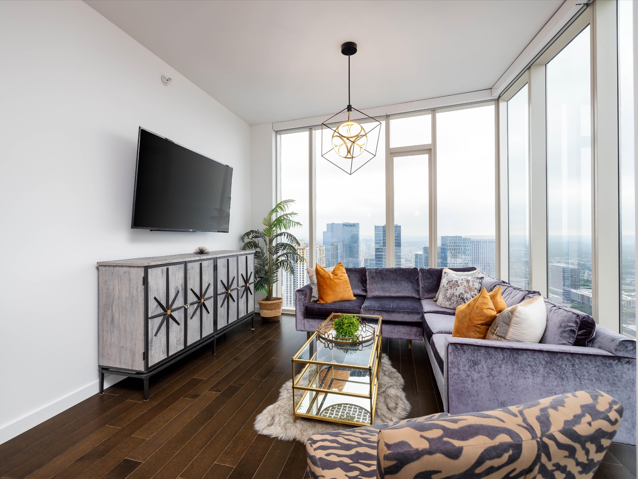 515 Church St Unit: 3810
