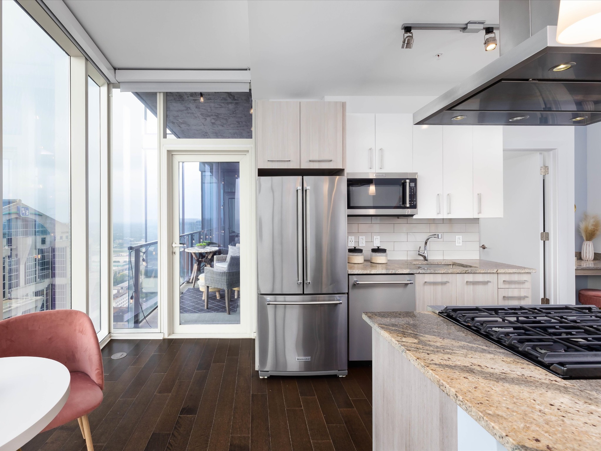 515 Church St Unit: 3810