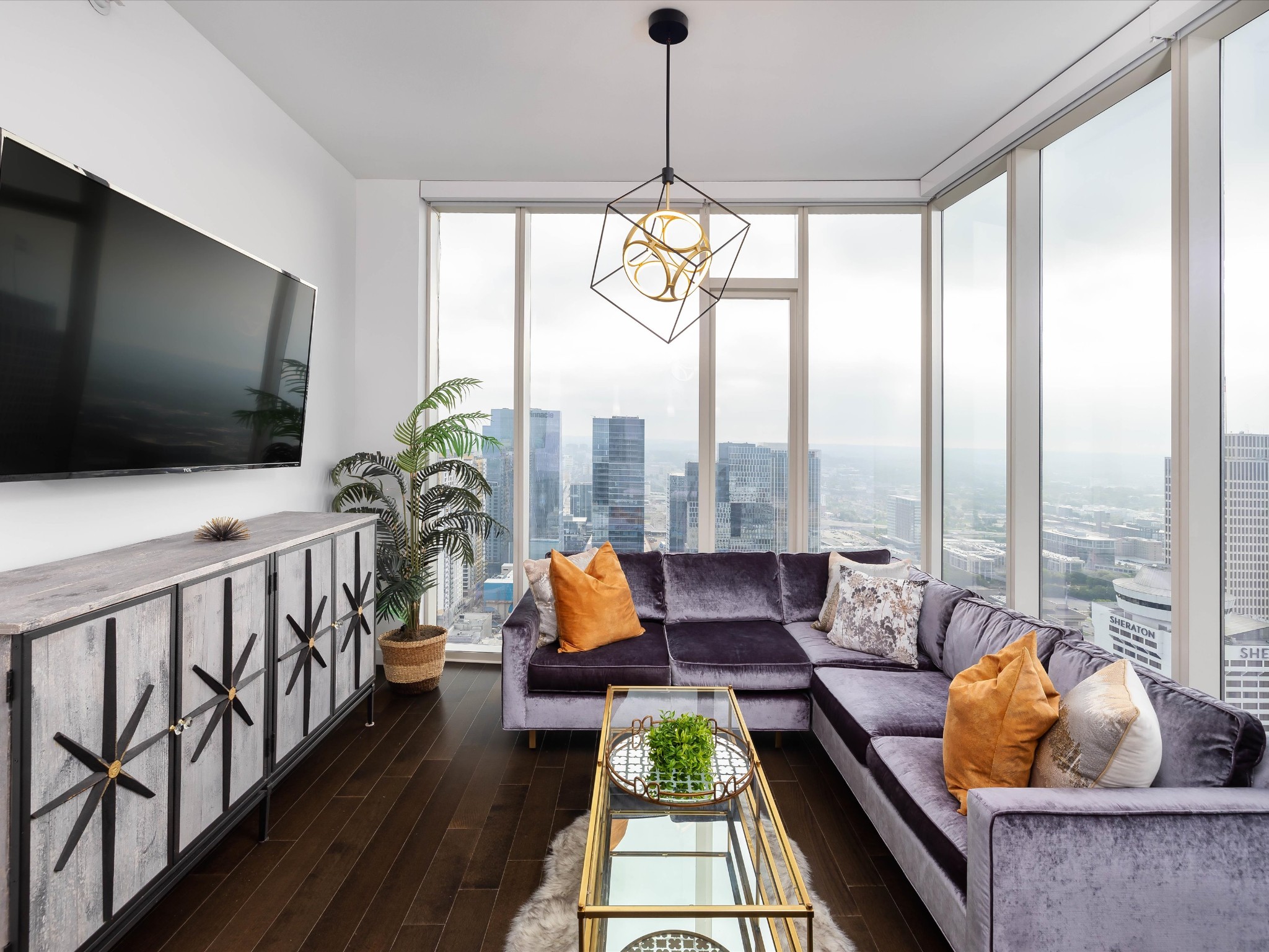 515 Church St Unit: 3810