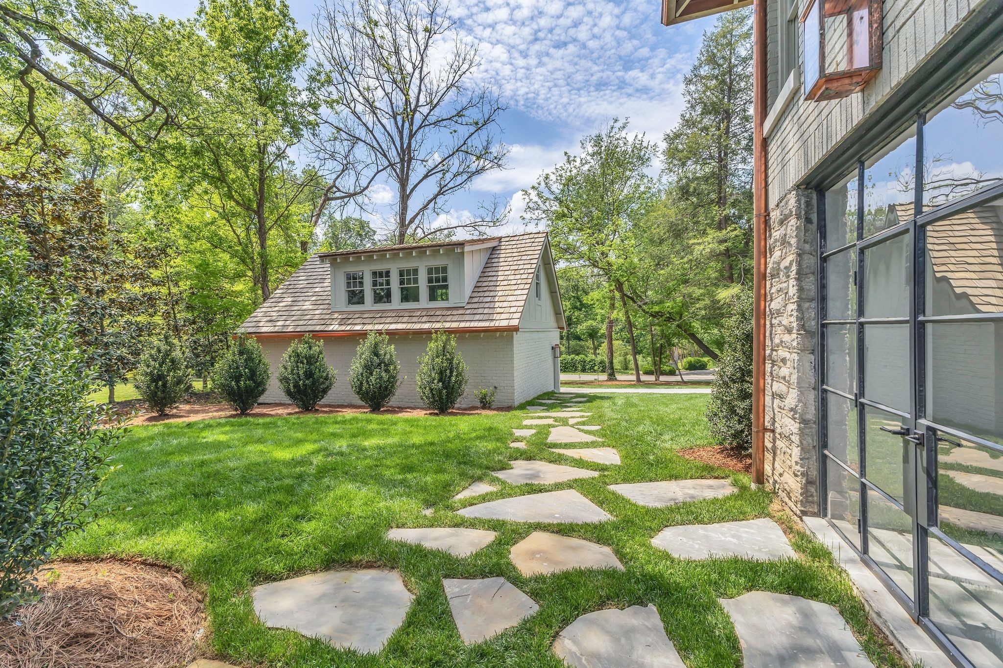 306 Westview Ave