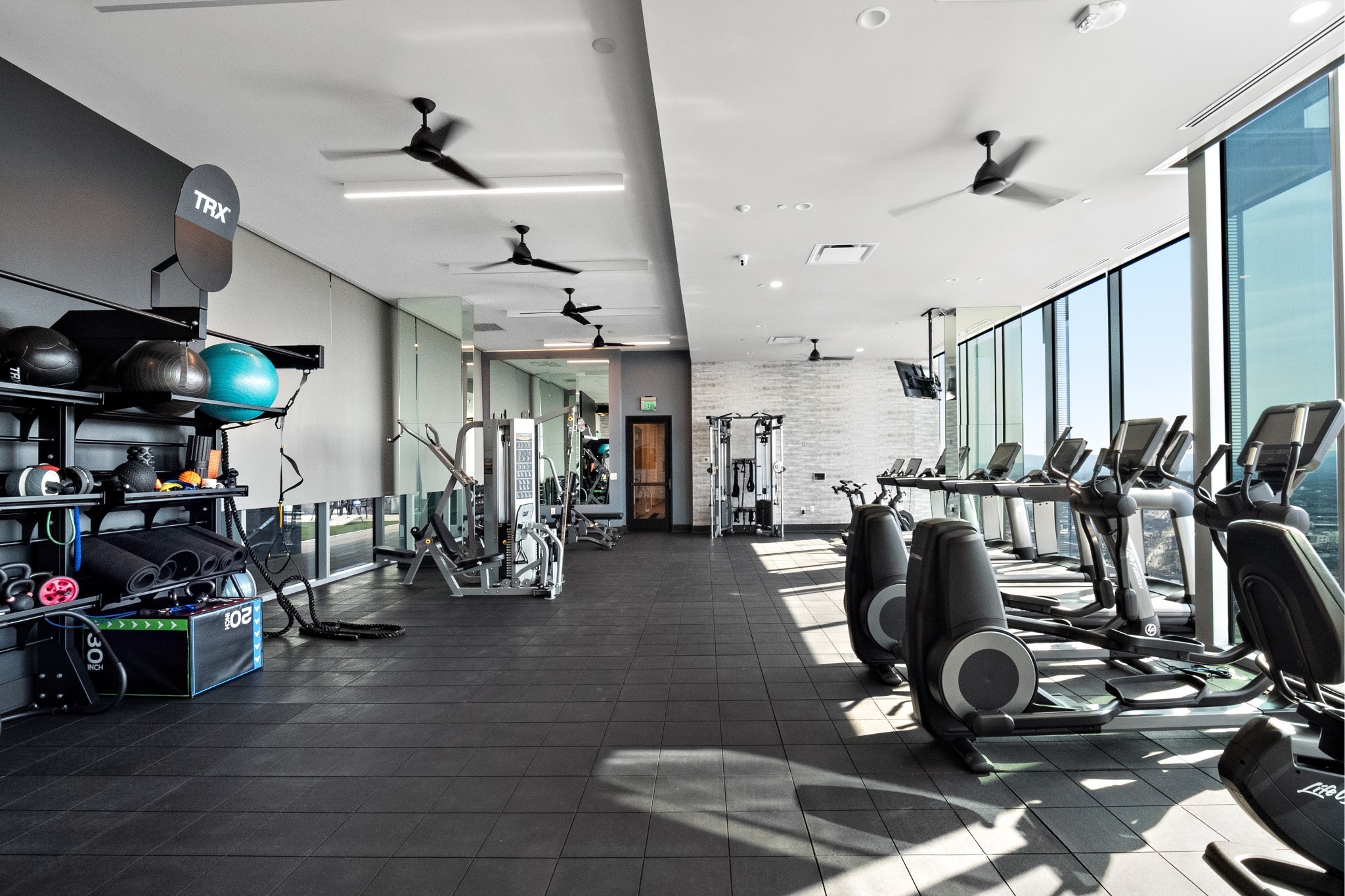 1616 West End Ave Unit: 1804