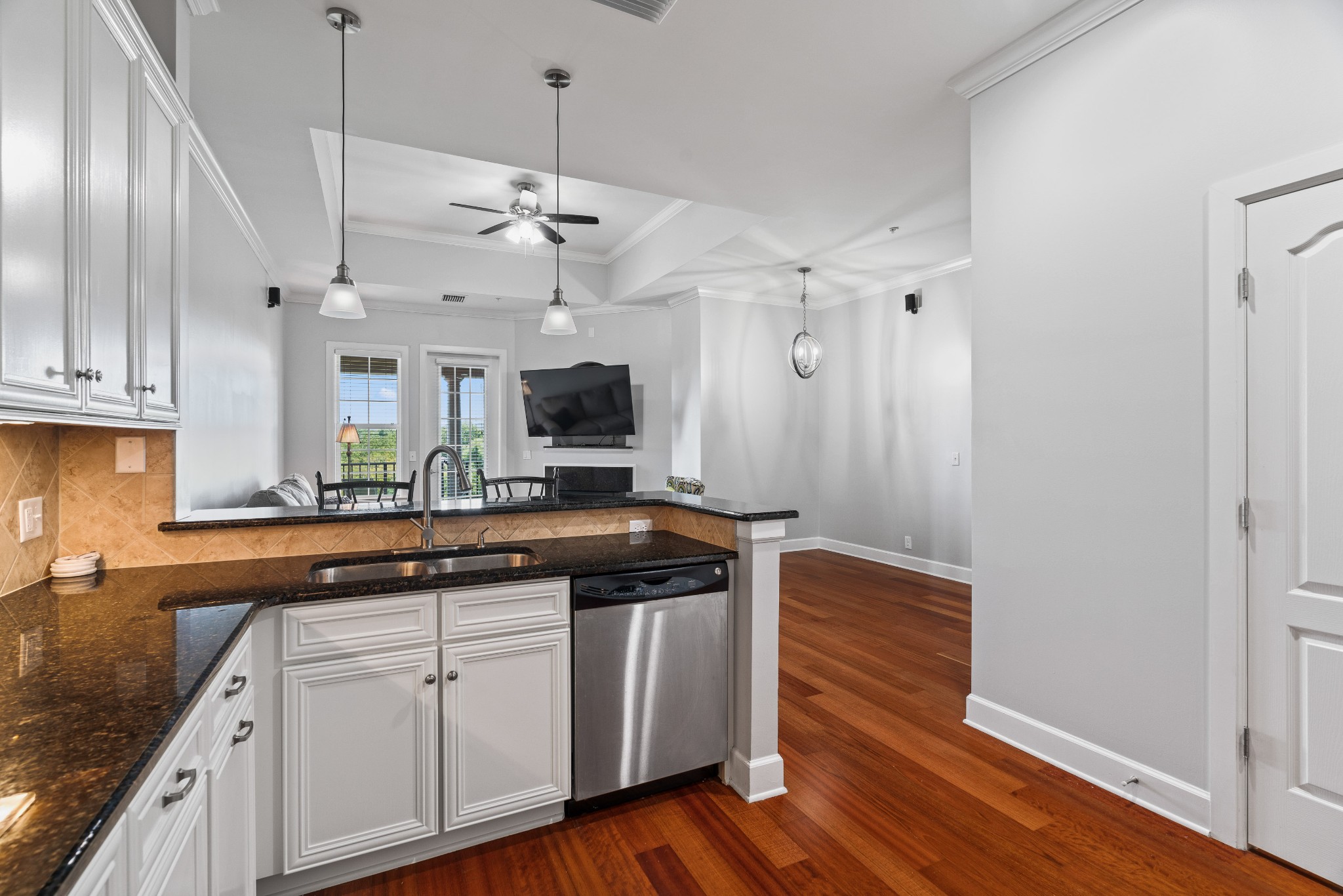 307 Seven Springs Way Unit: 403