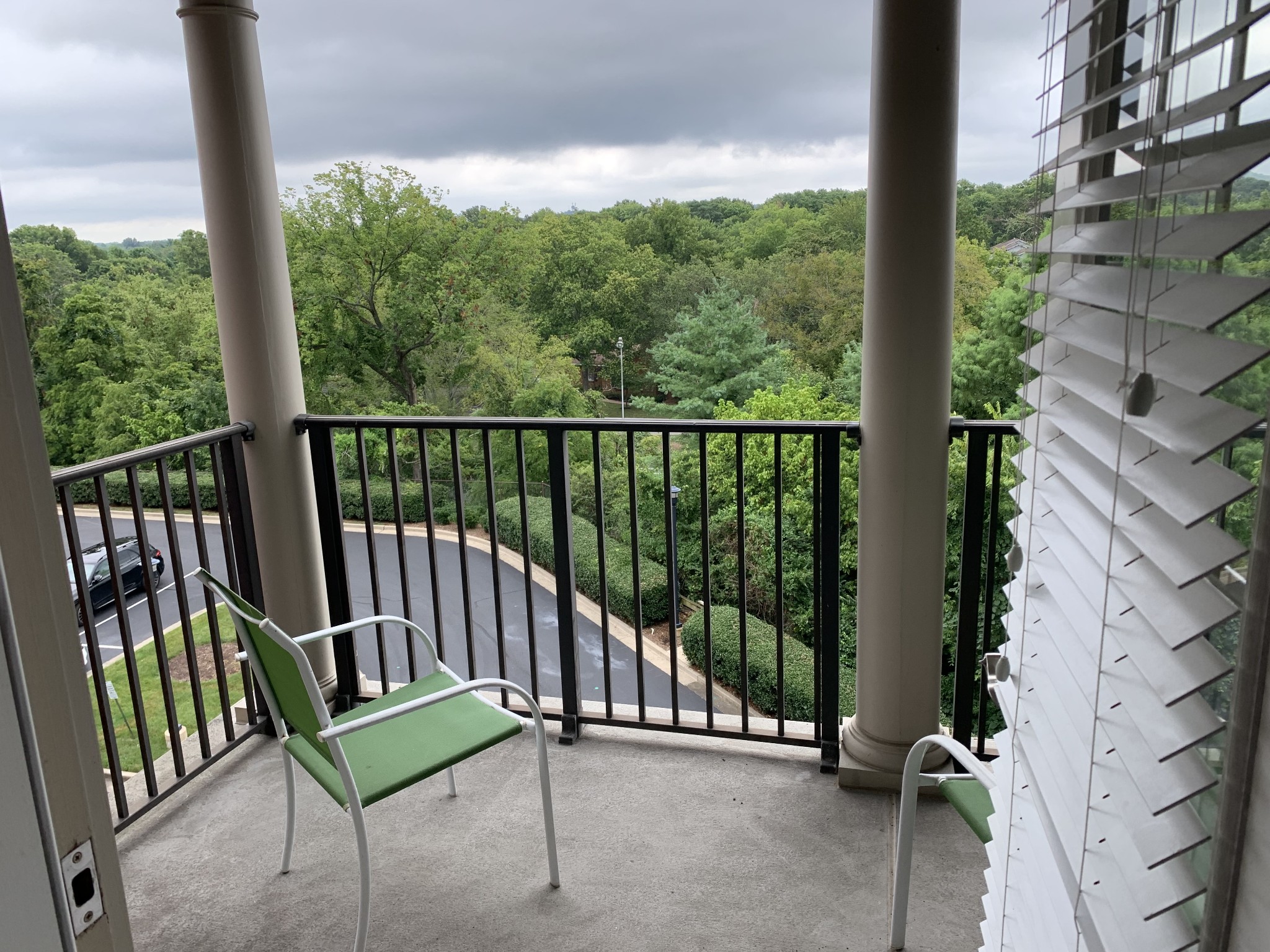 307 Seven Springs Way Unit: 403