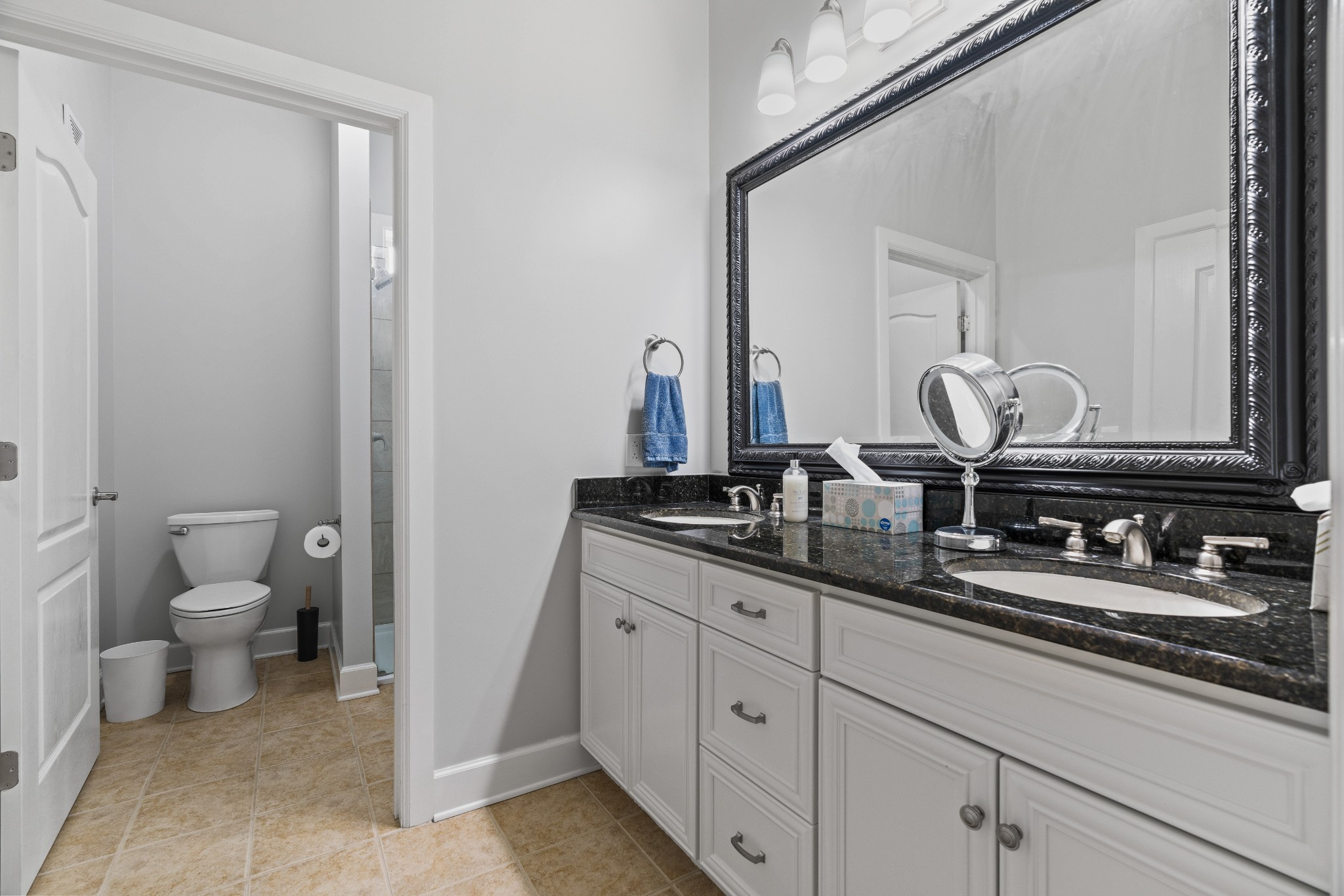 307 Seven Springs Way Unit: 403