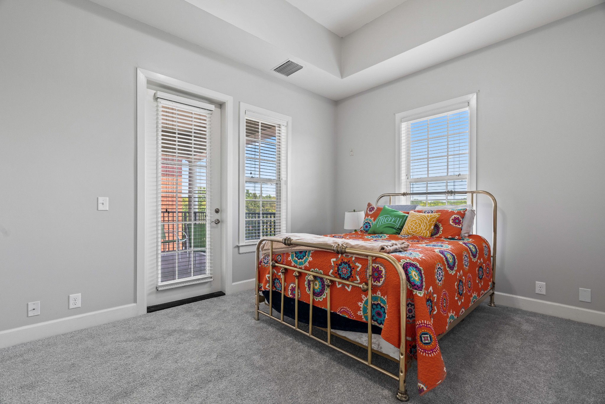 307 Seven Springs Way Unit: 403