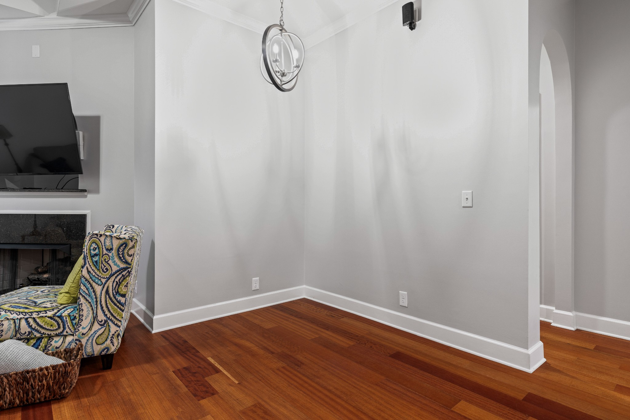 307 Seven Springs Way Unit: 403