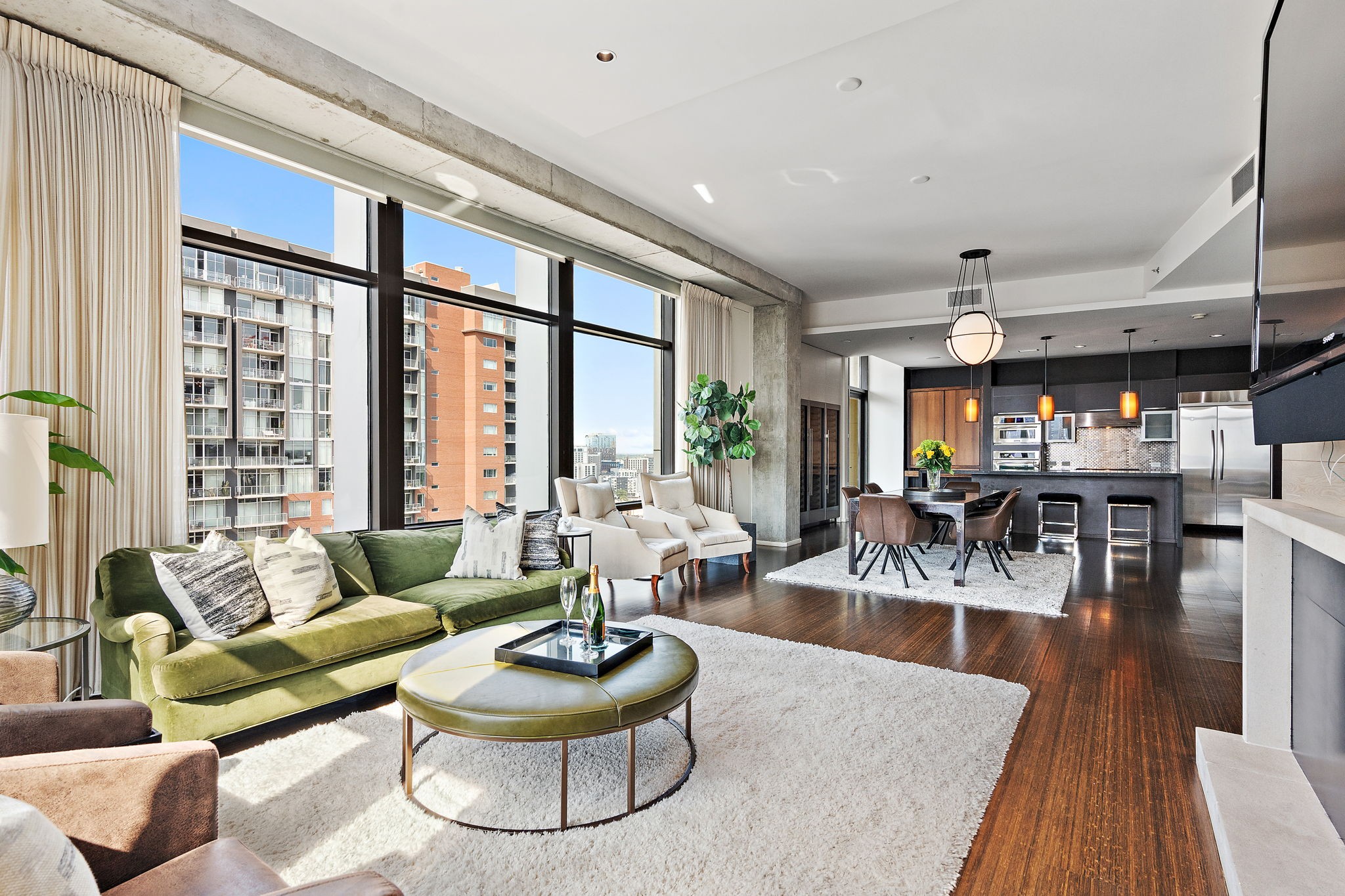 700 12th Ave, S Unit: 1101