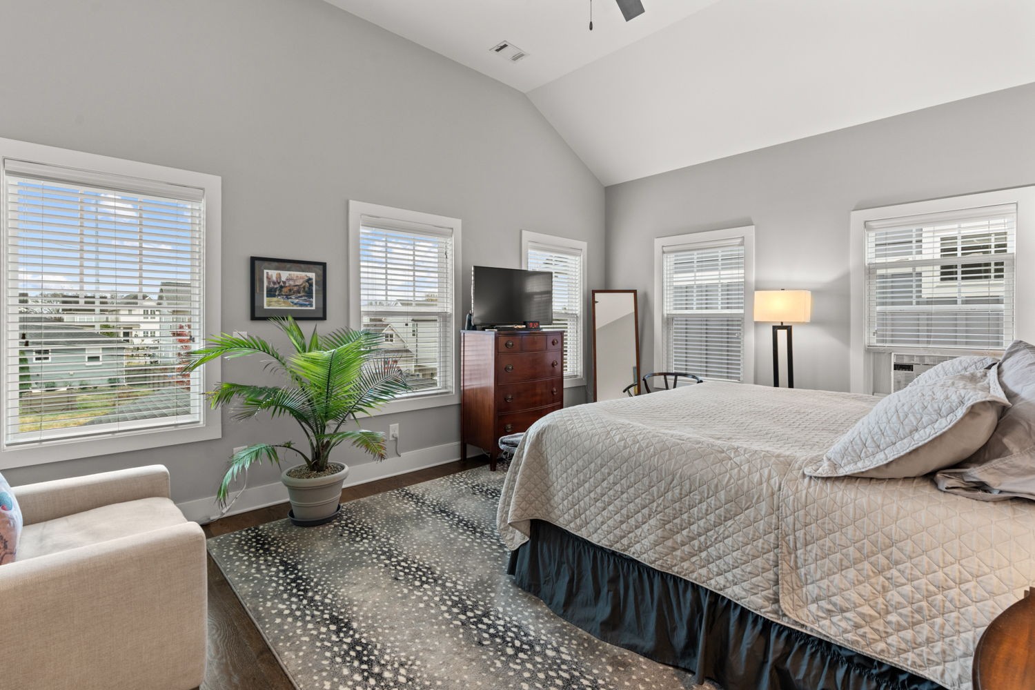 5303 Pennsylvania Ave