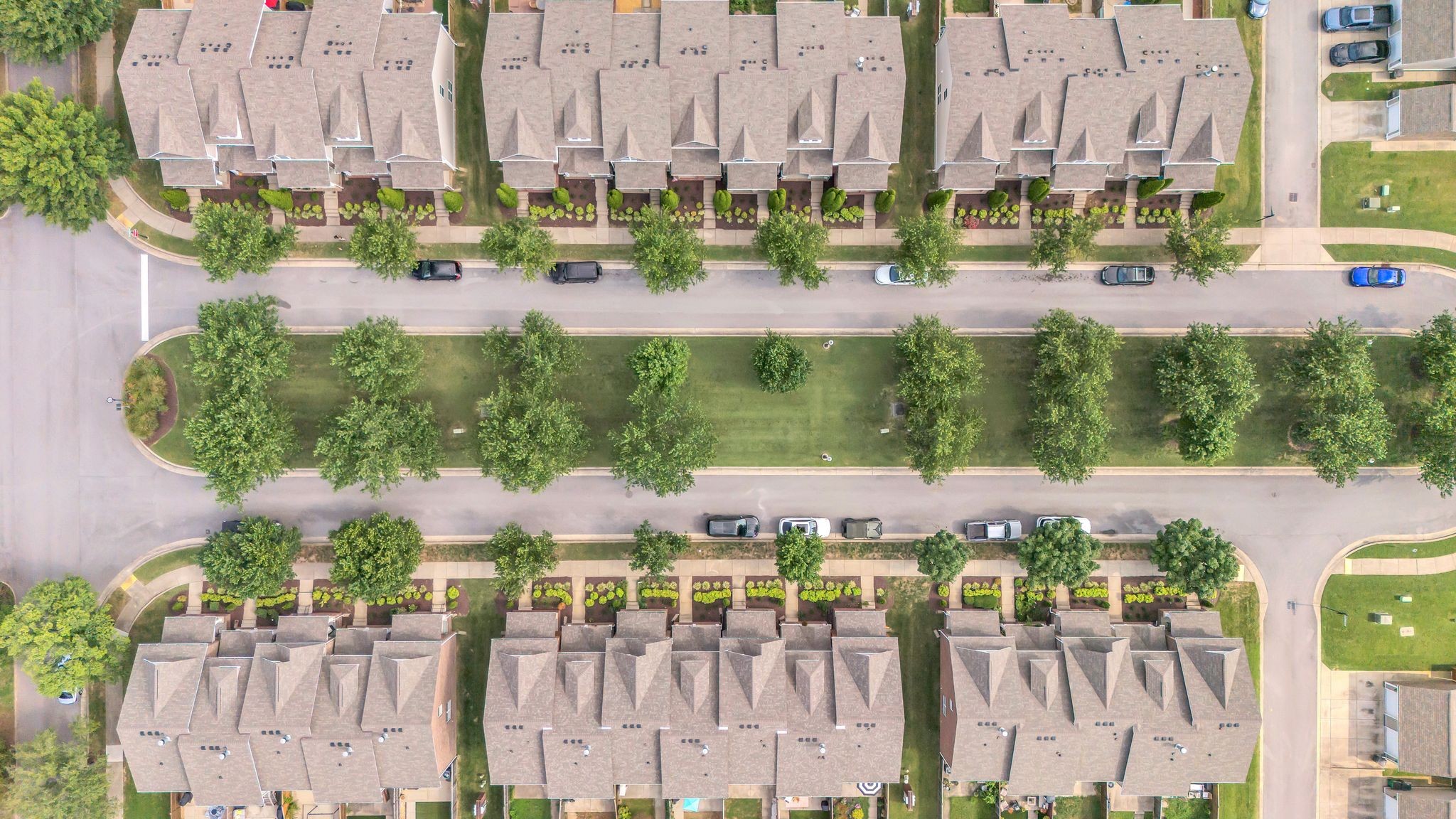 1439 Riverbrook Dr
