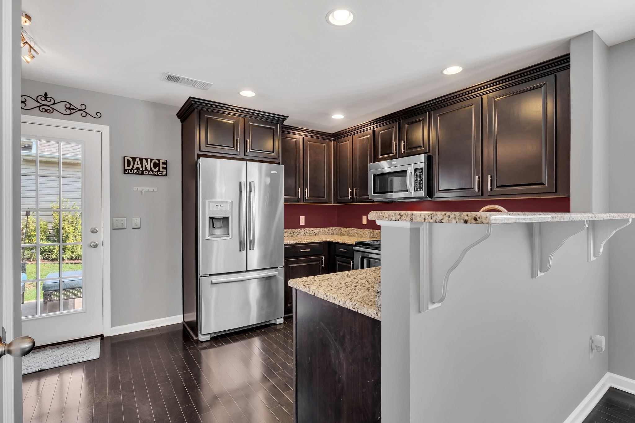 1439 Riverbrook Dr
