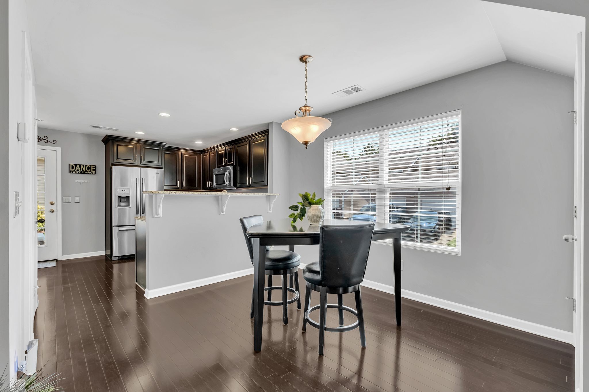 1439 Riverbrook Dr