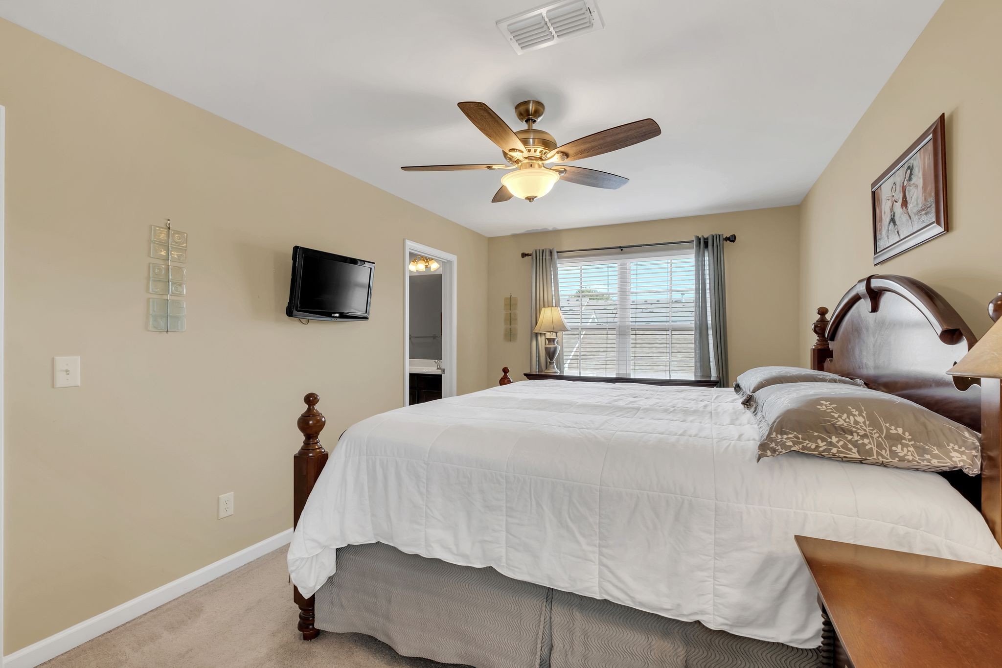 1439 Riverbrook Dr