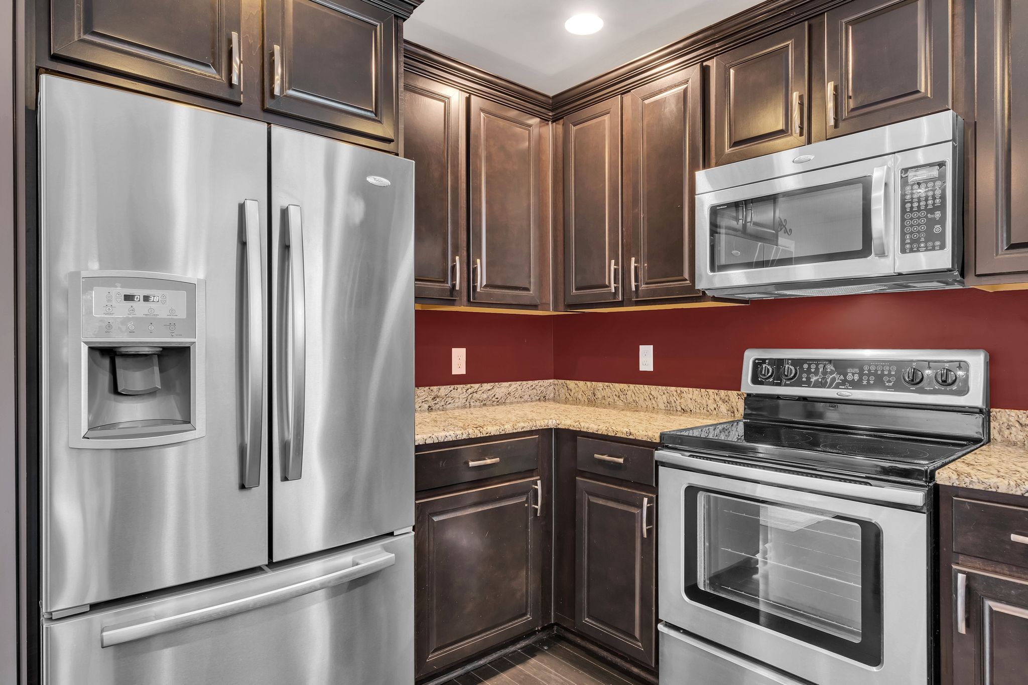 1439 Riverbrook Dr