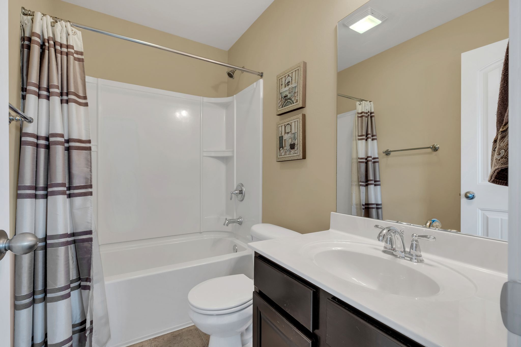 1439 Riverbrook Dr