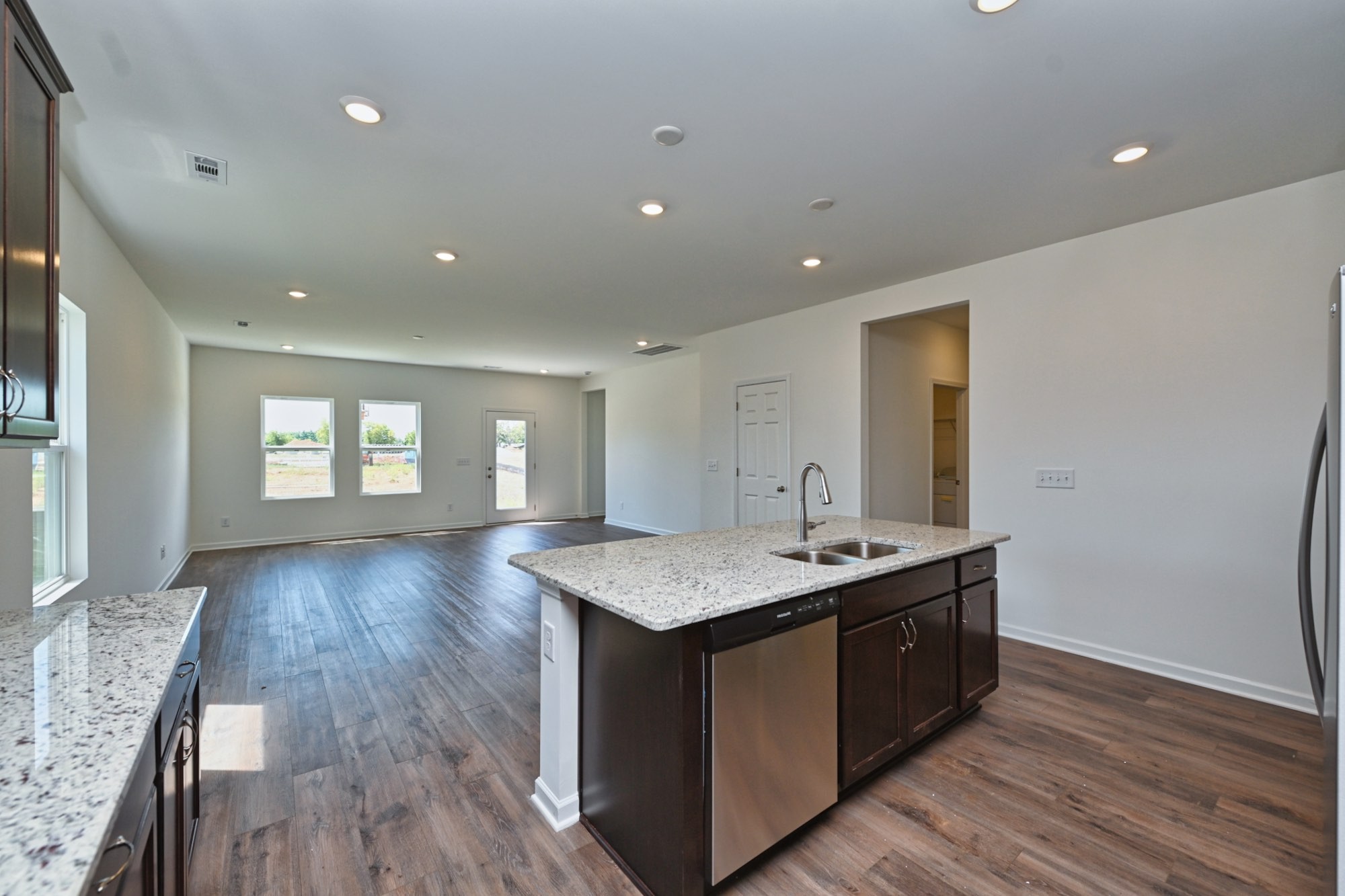 5005 Dan Howland Dr