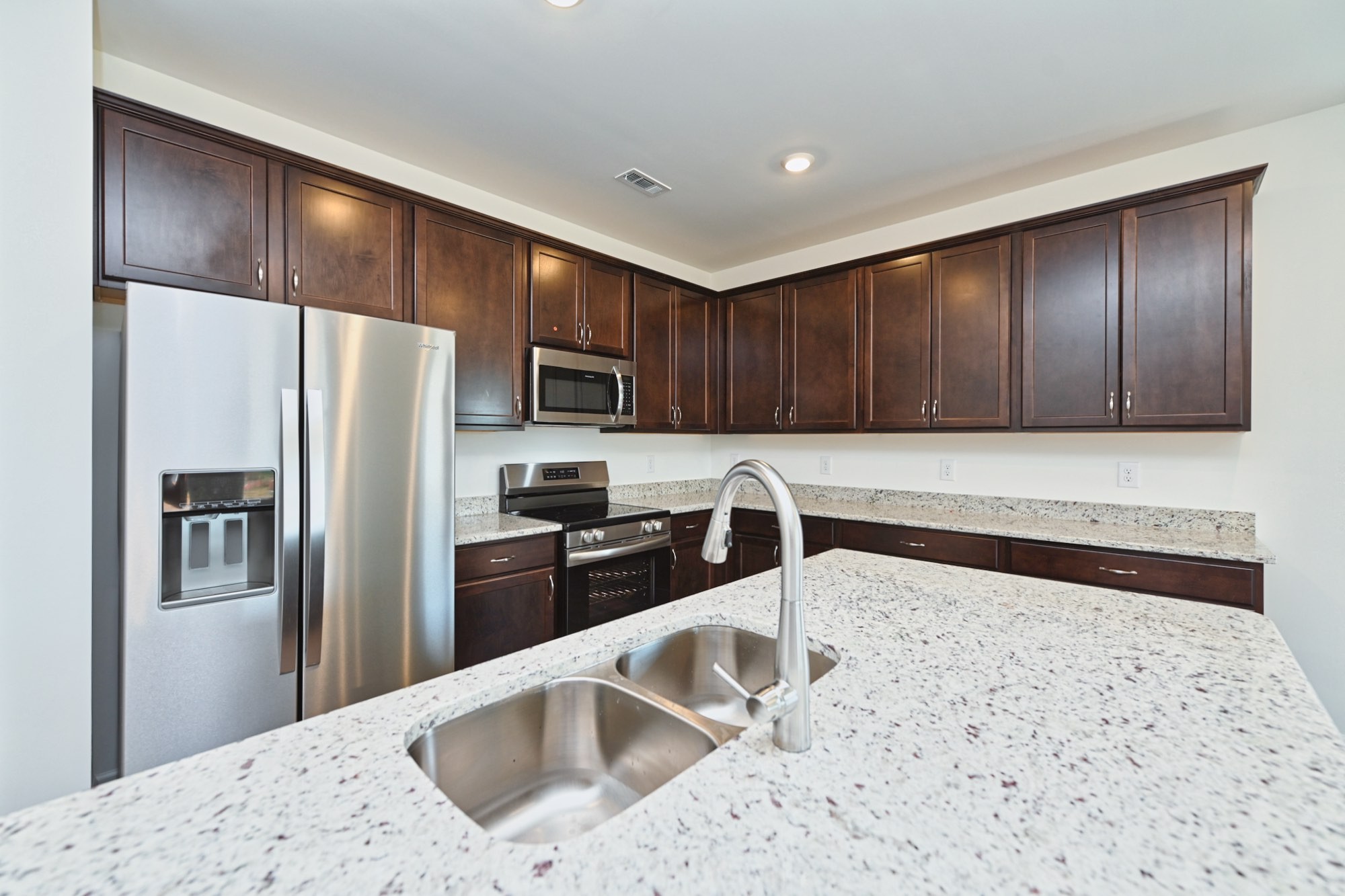 5005 Dan Howland Dr