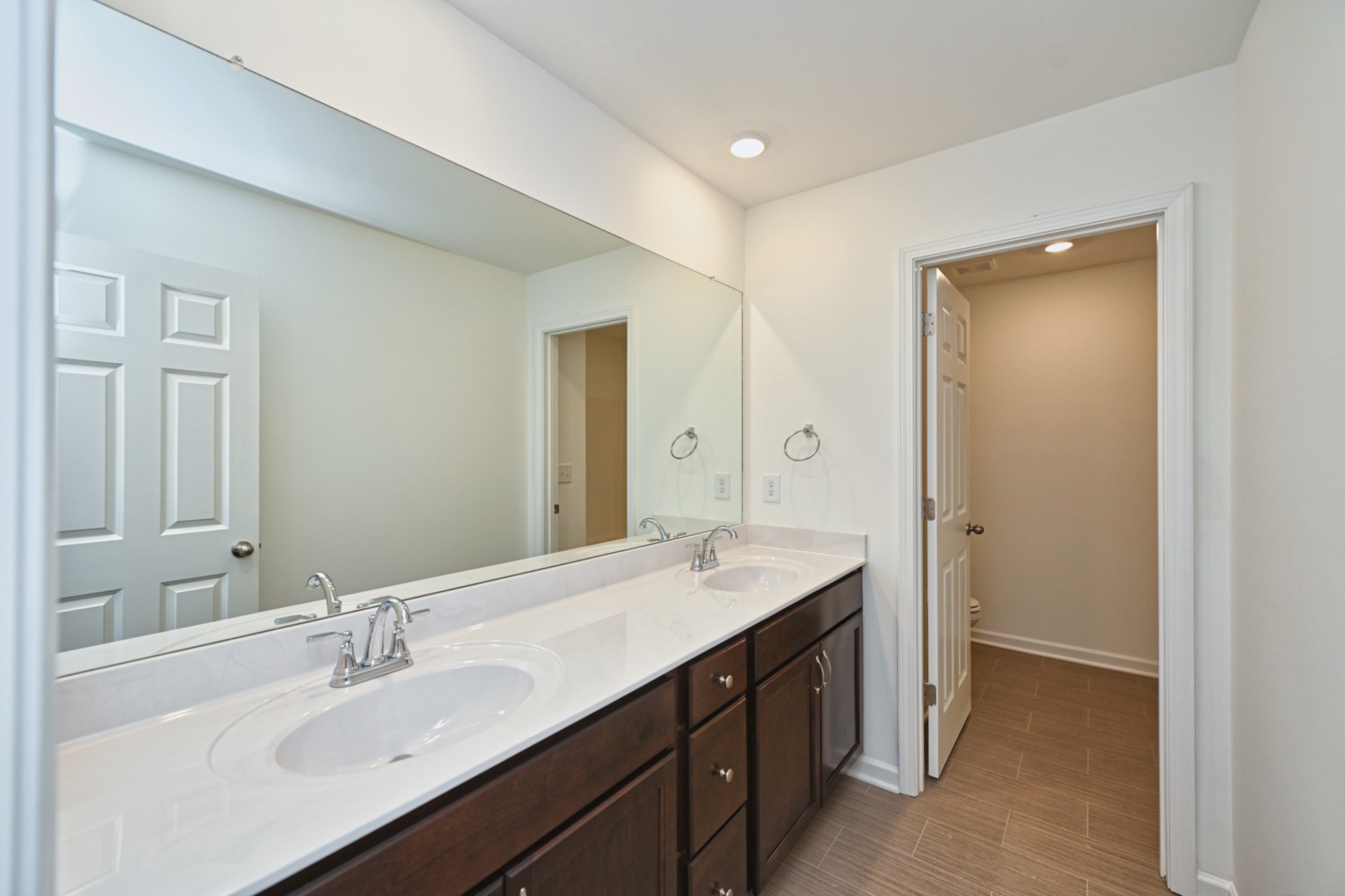 5005 Dan Howland Dr