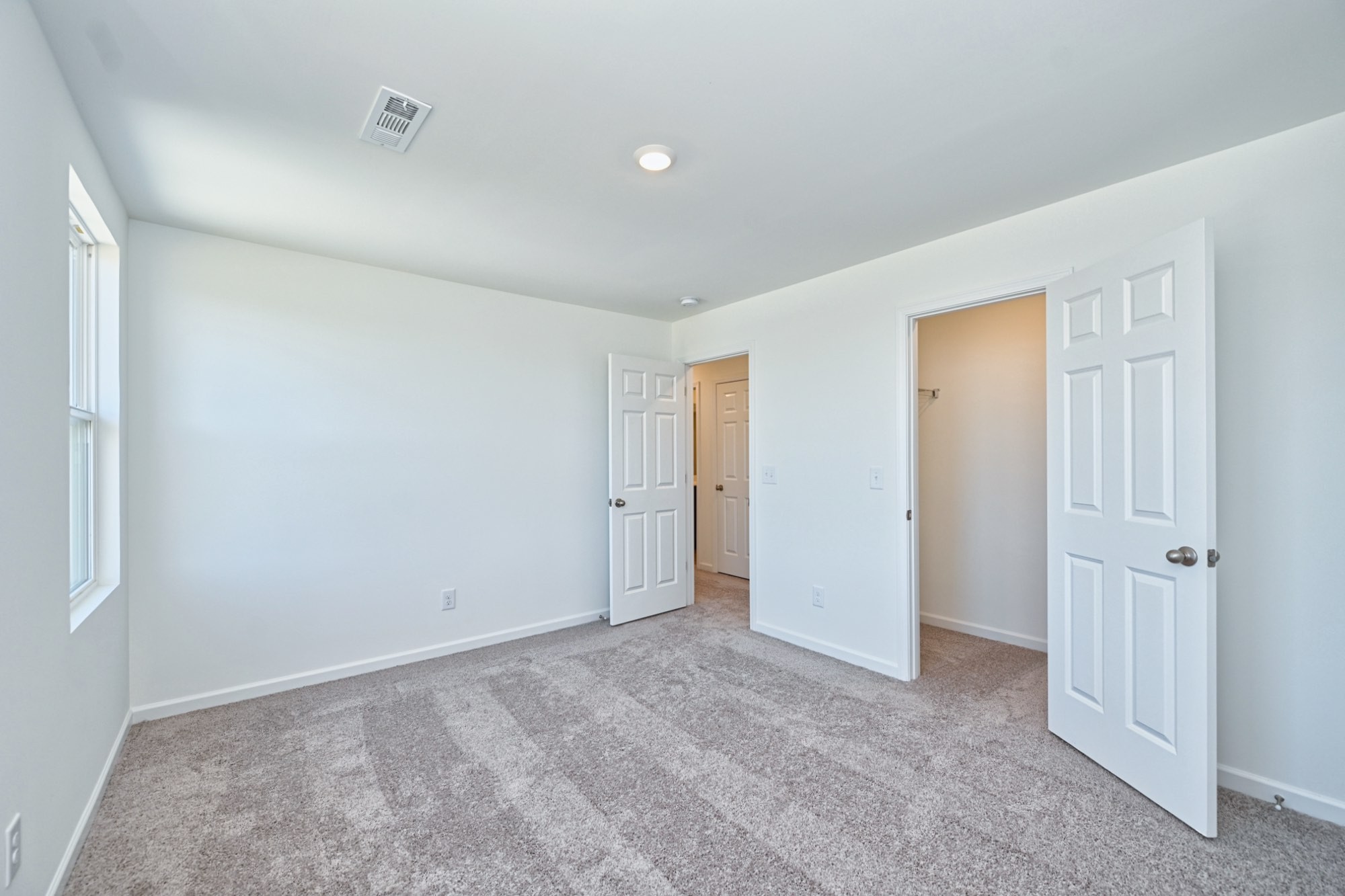 5005 Dan Howland Dr