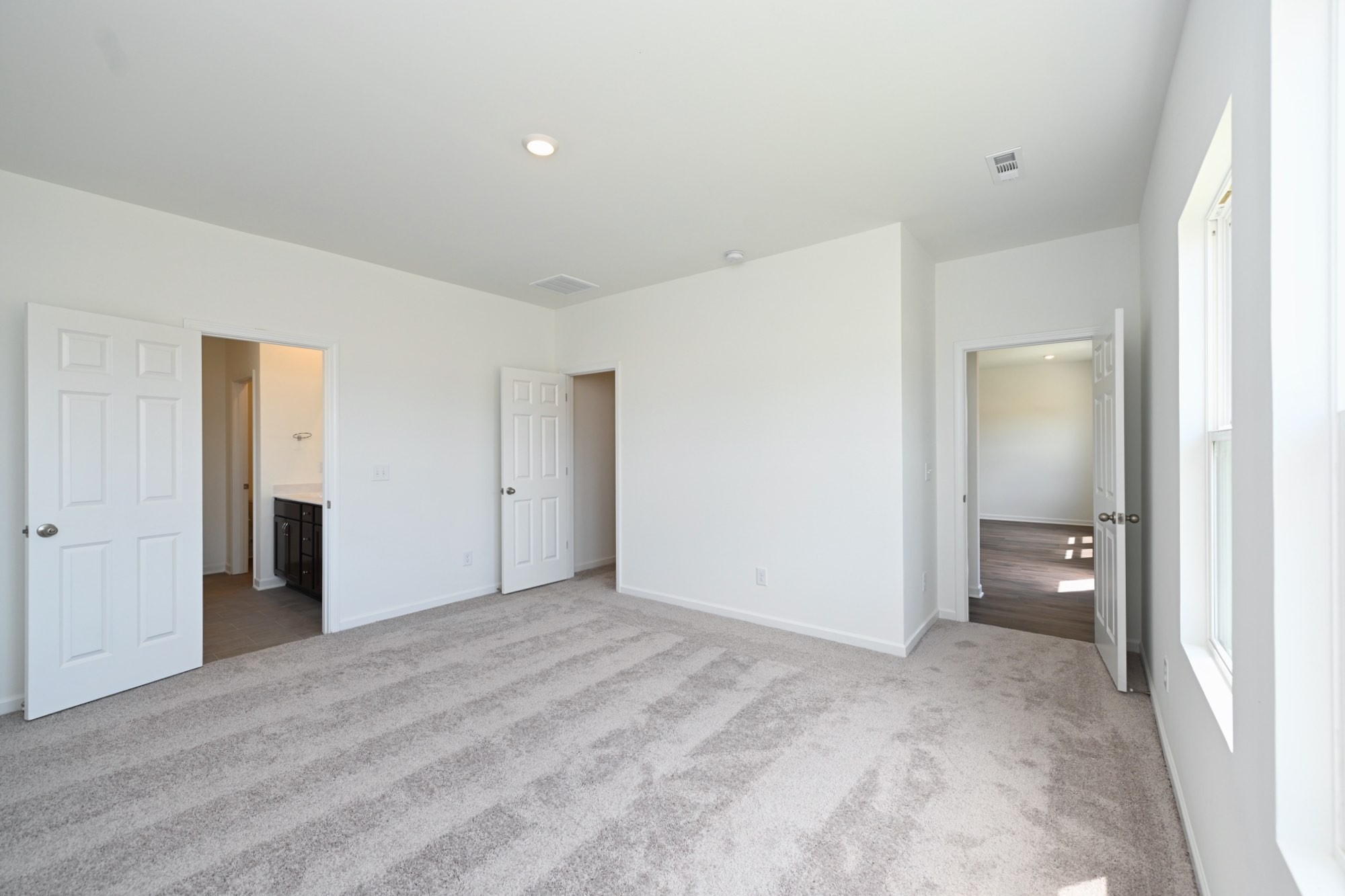 5005 Dan Howland Dr