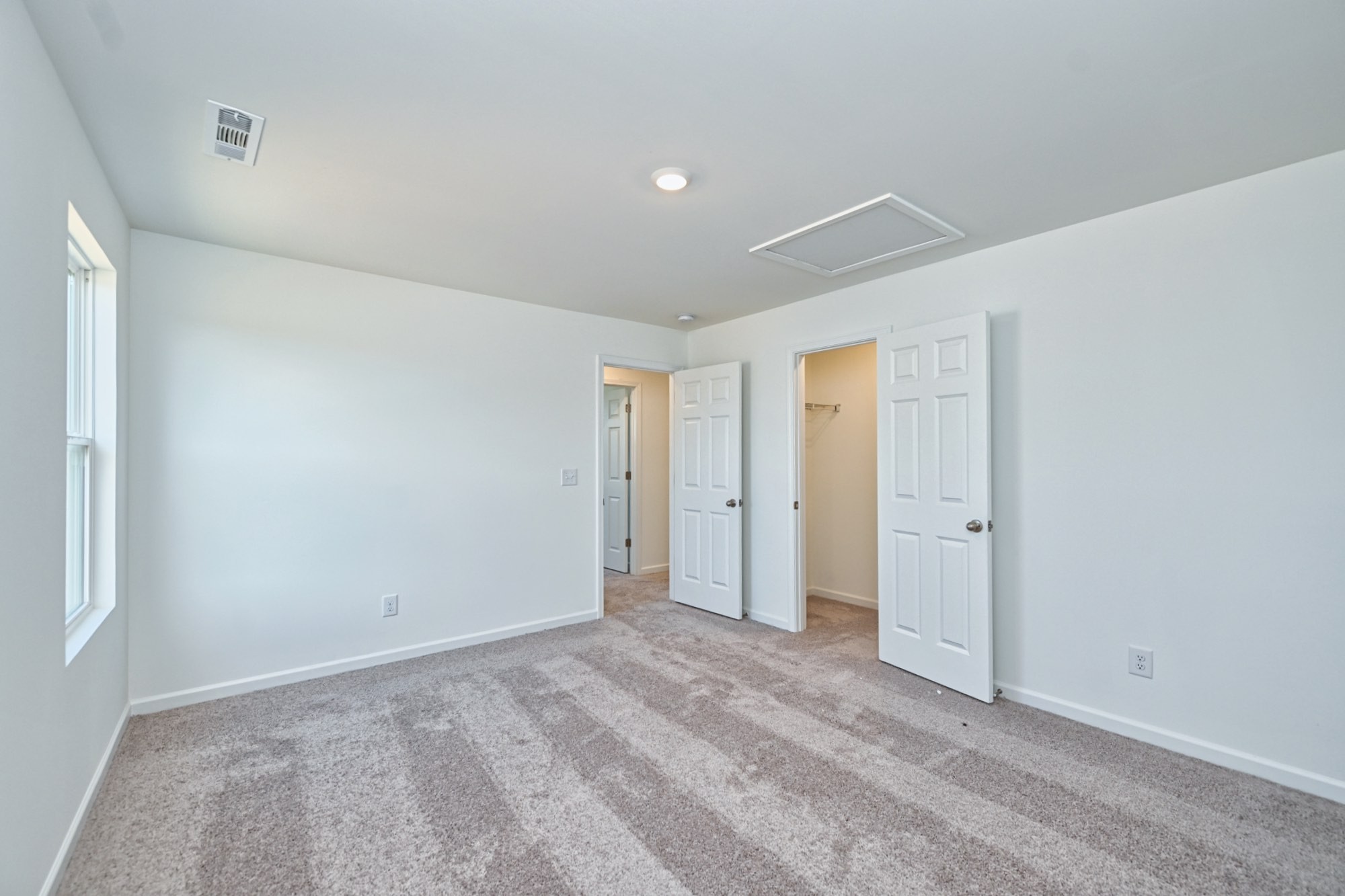 5005 Dan Howland Dr