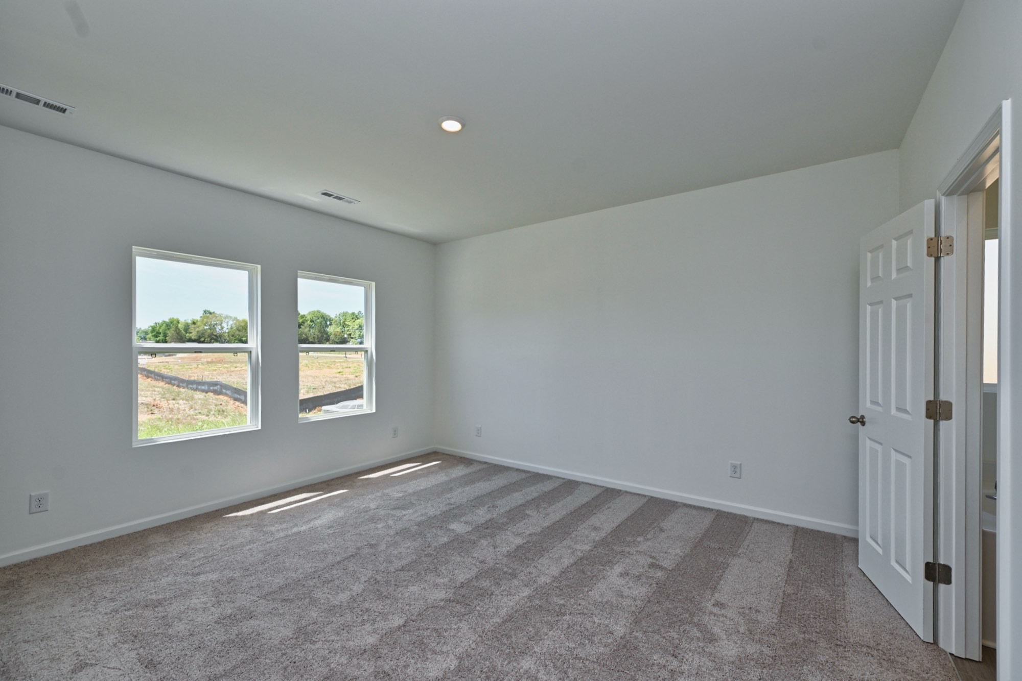 5005 Dan Howland Dr