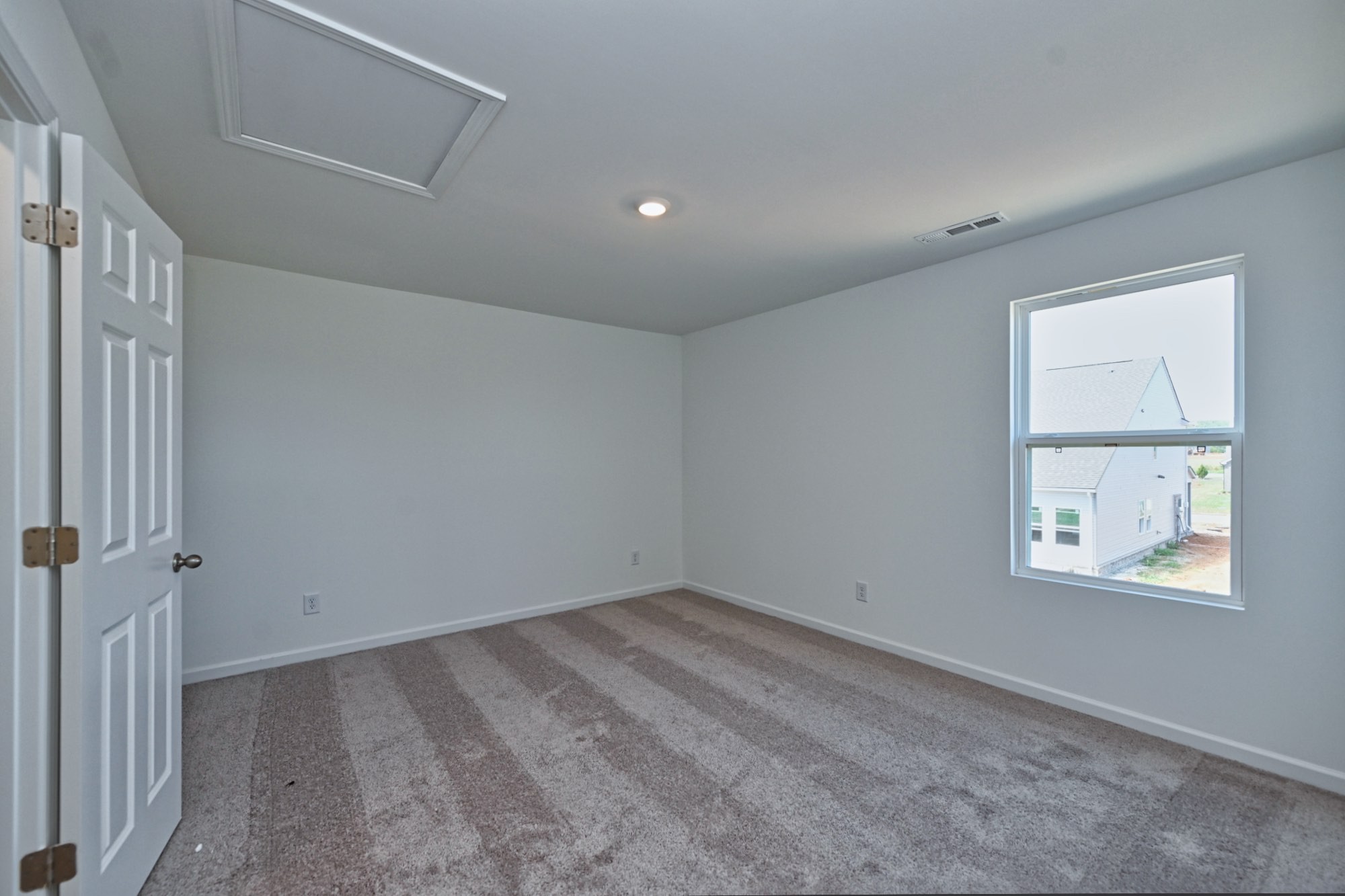 5005 Dan Howland Dr