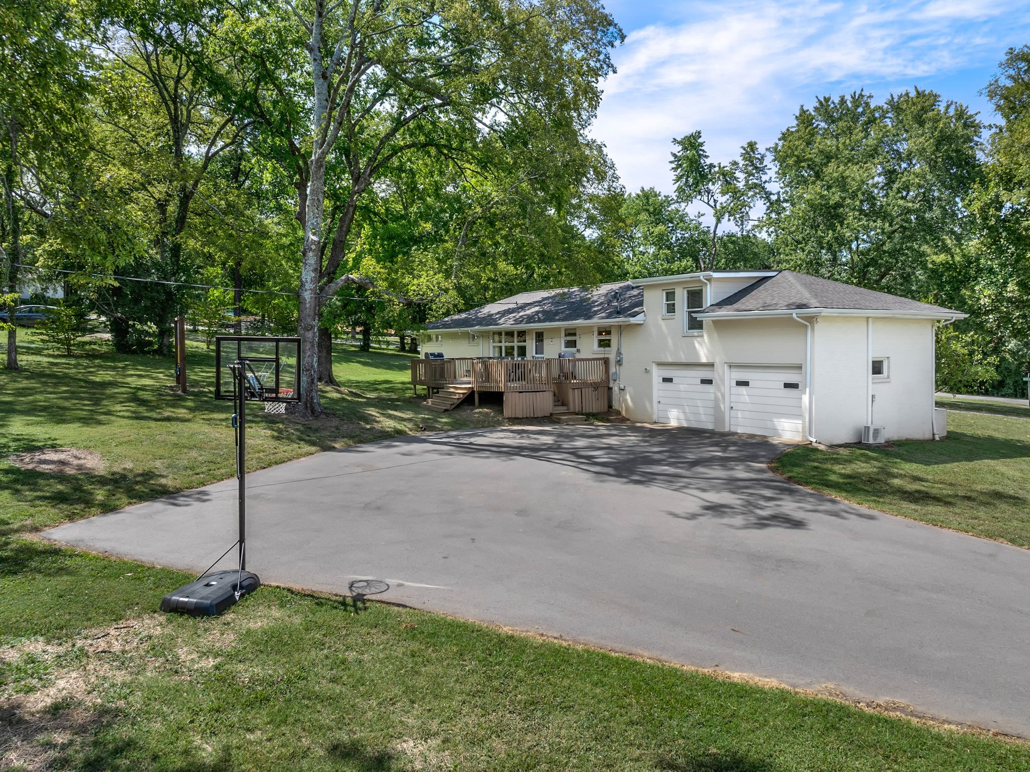 840 Neartop Dr