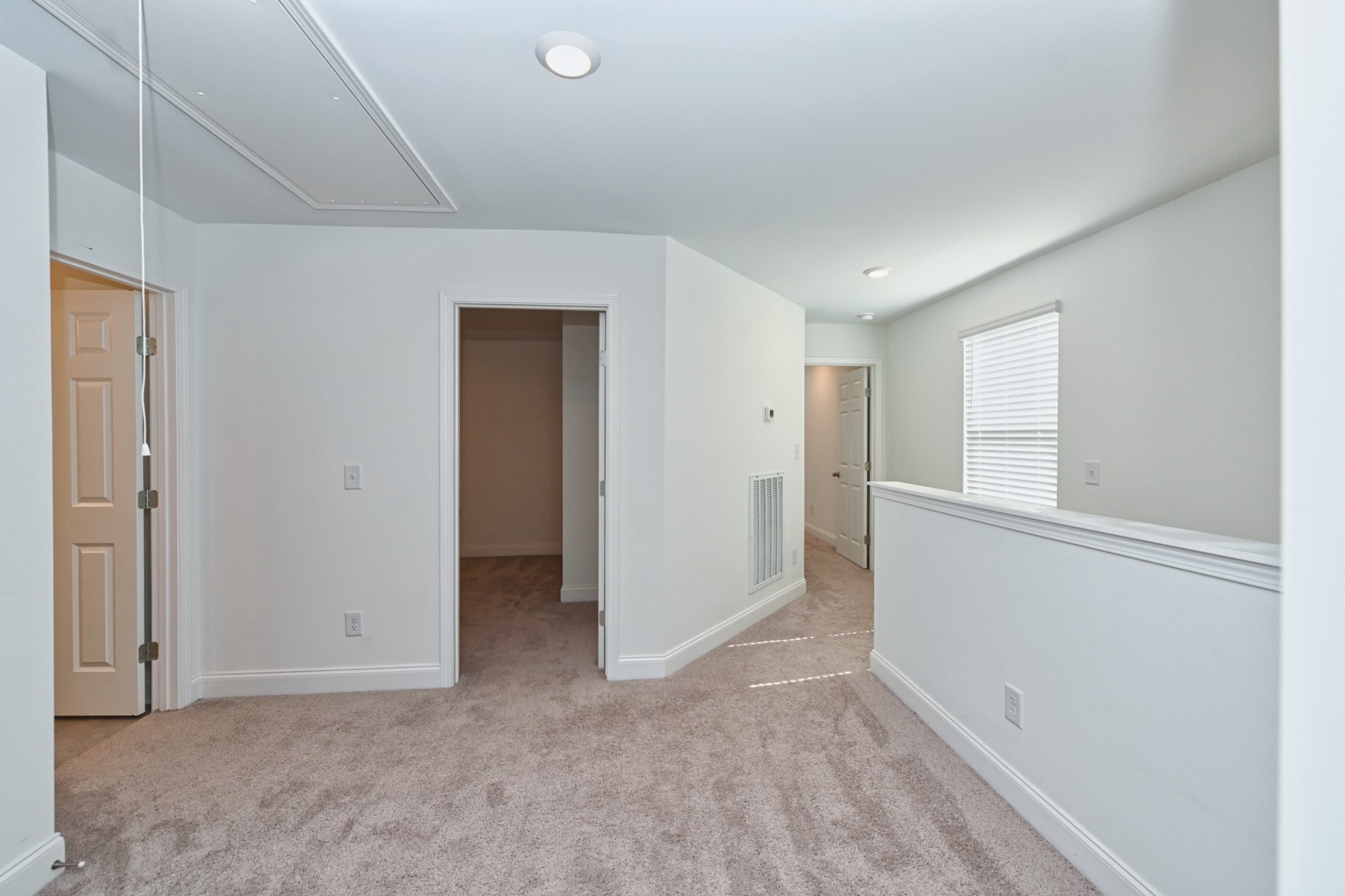 921 Nance Ln
