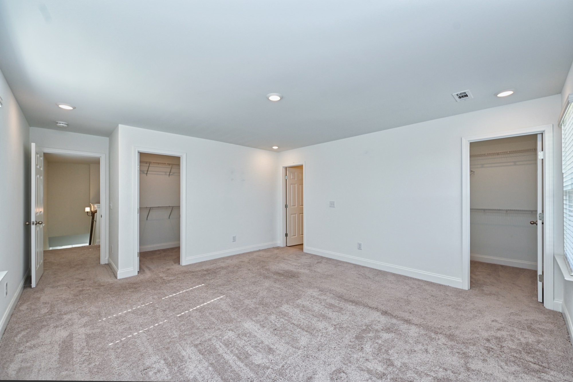 921 Nance Ln