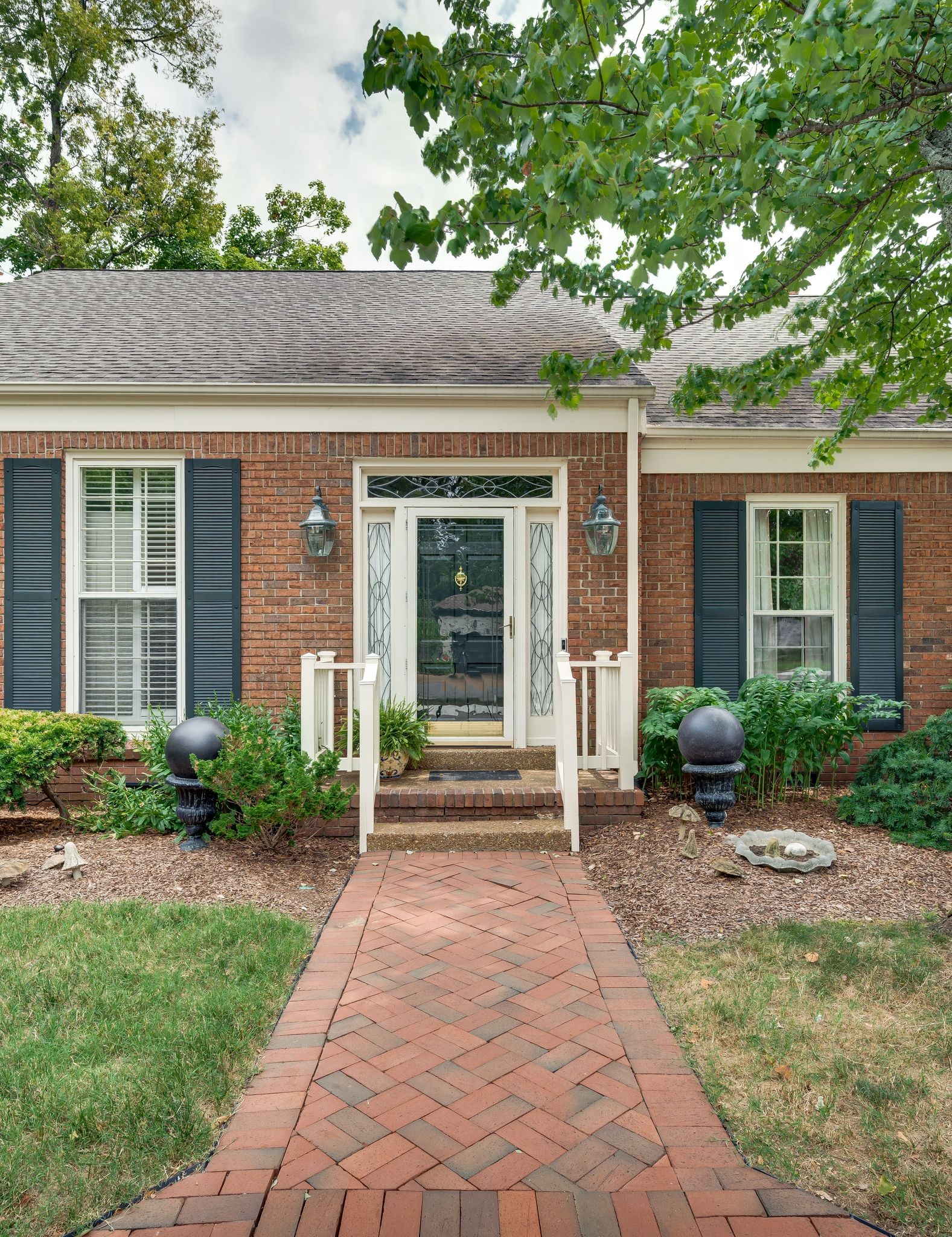 19 Redbud Dr