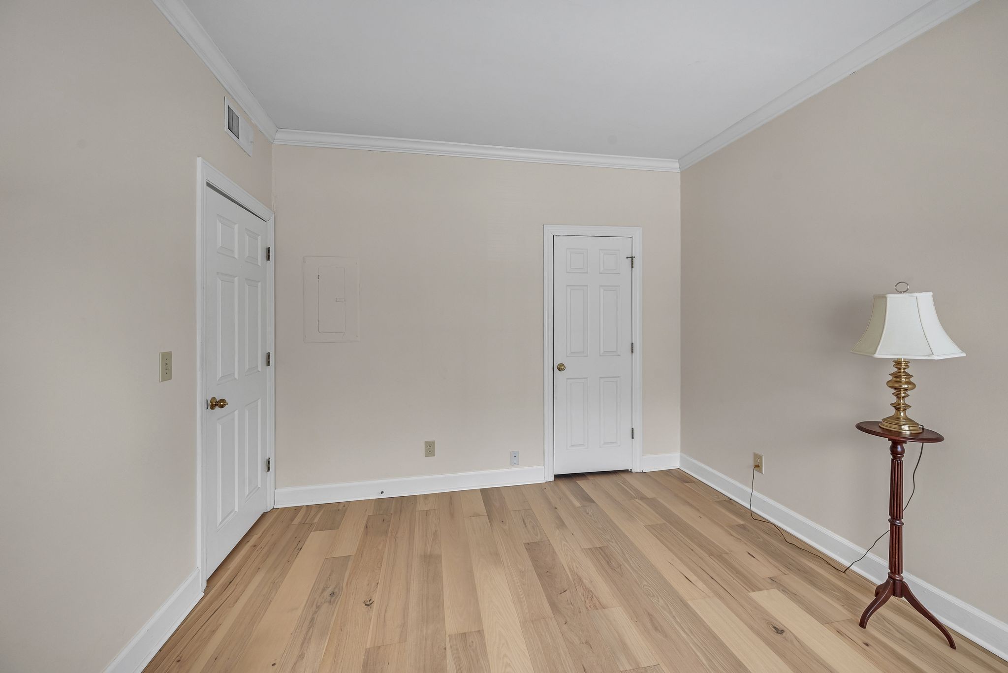 410 Ashlawn Ct Unit: 410