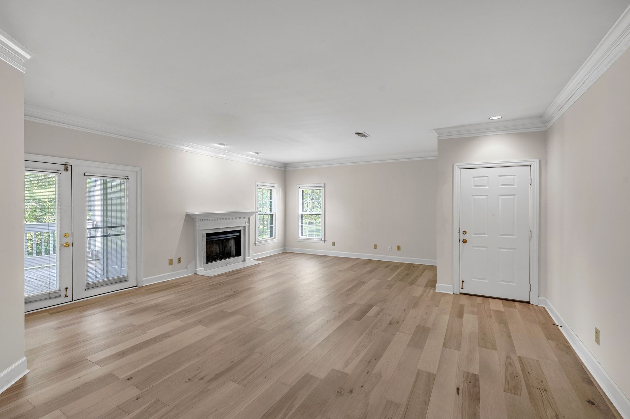 410 Ashlawn Ct Unit: 410
