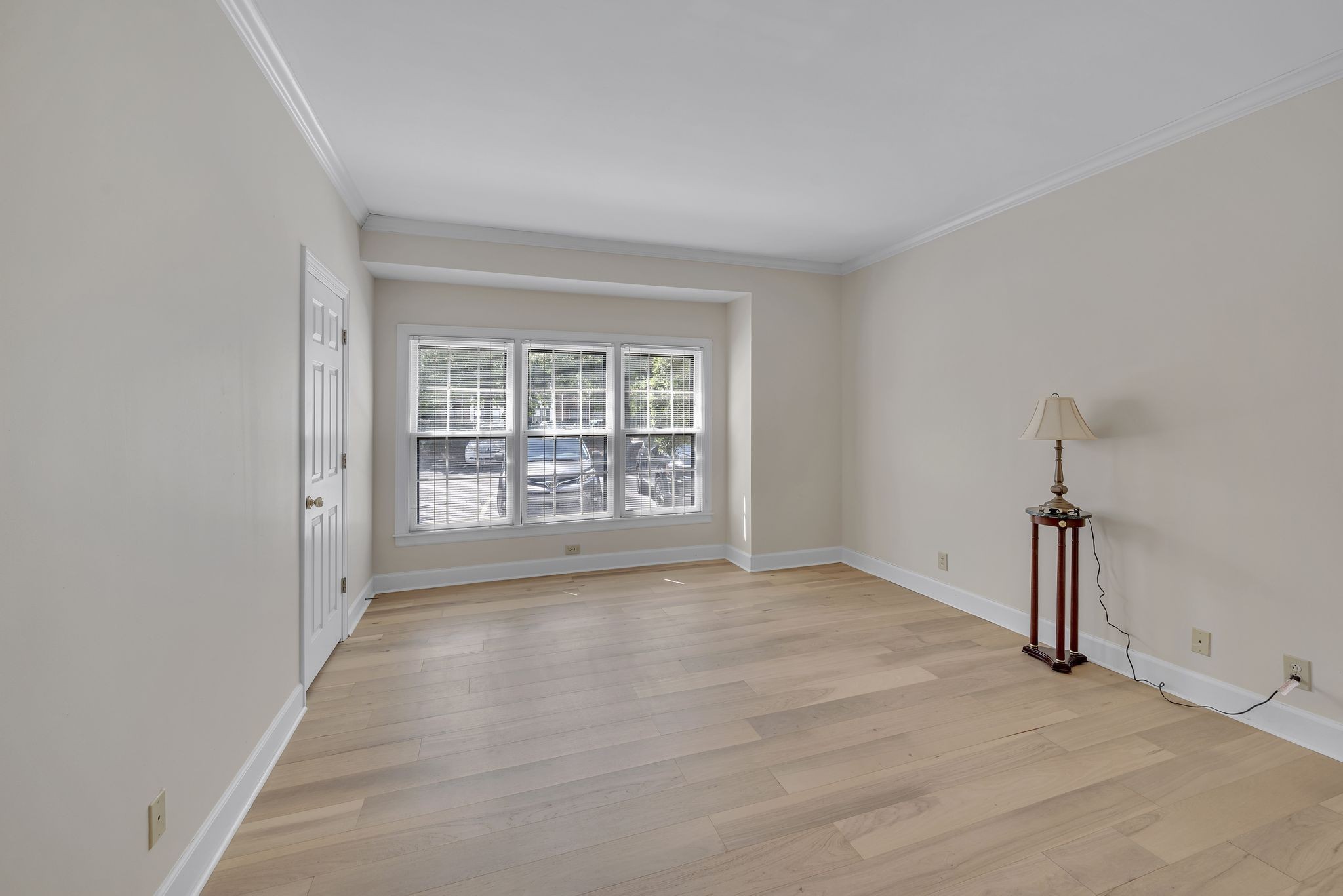 410 Ashlawn Ct Unit: 410