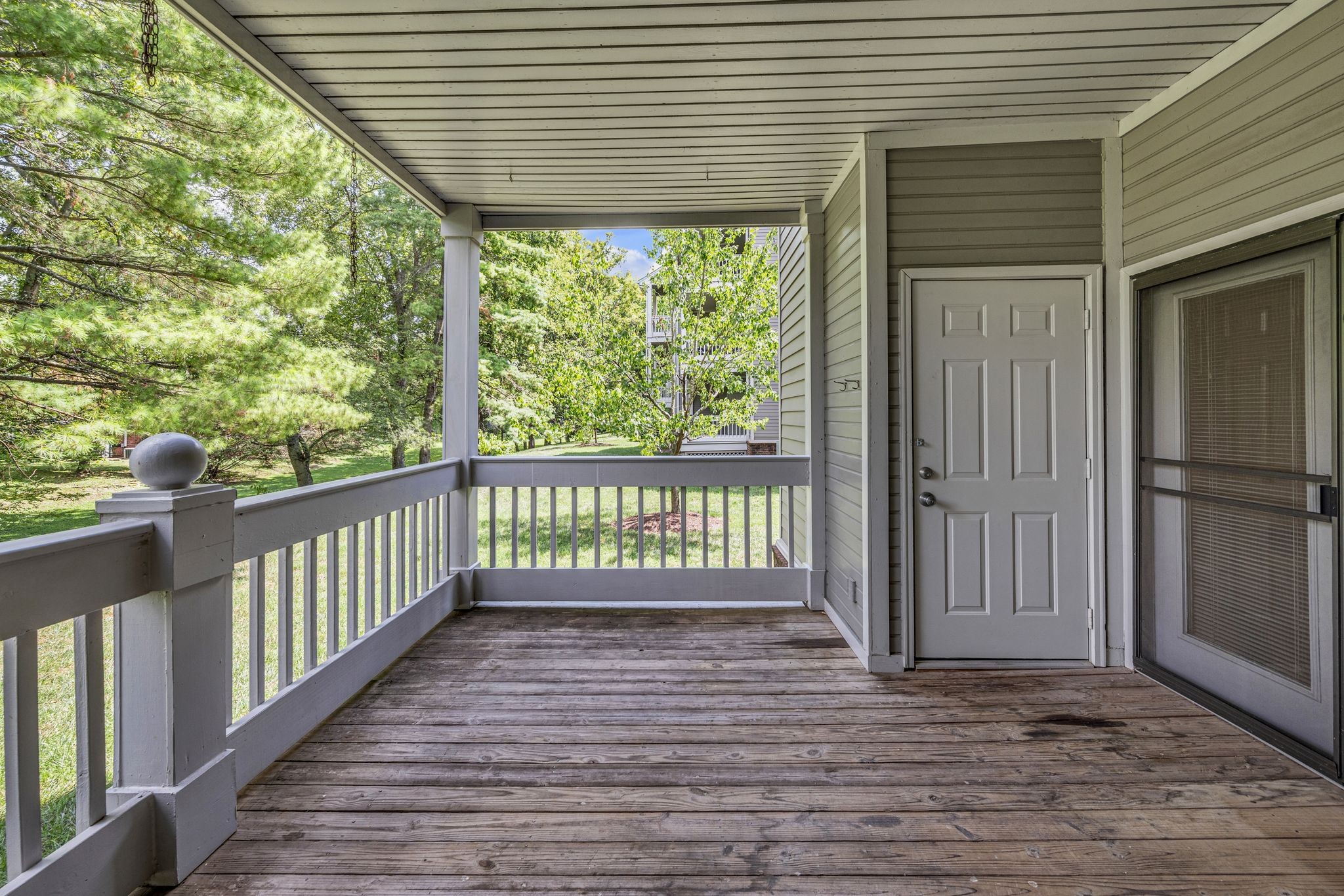 410 Ashlawn Ct Unit: 410