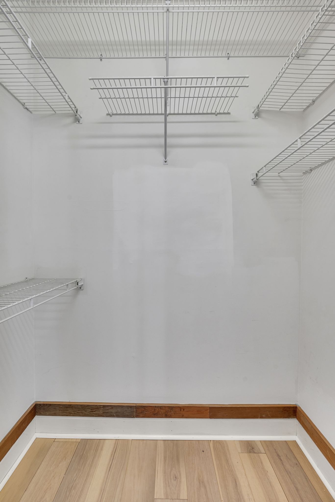 410 Ashlawn Ct Unit: 410
