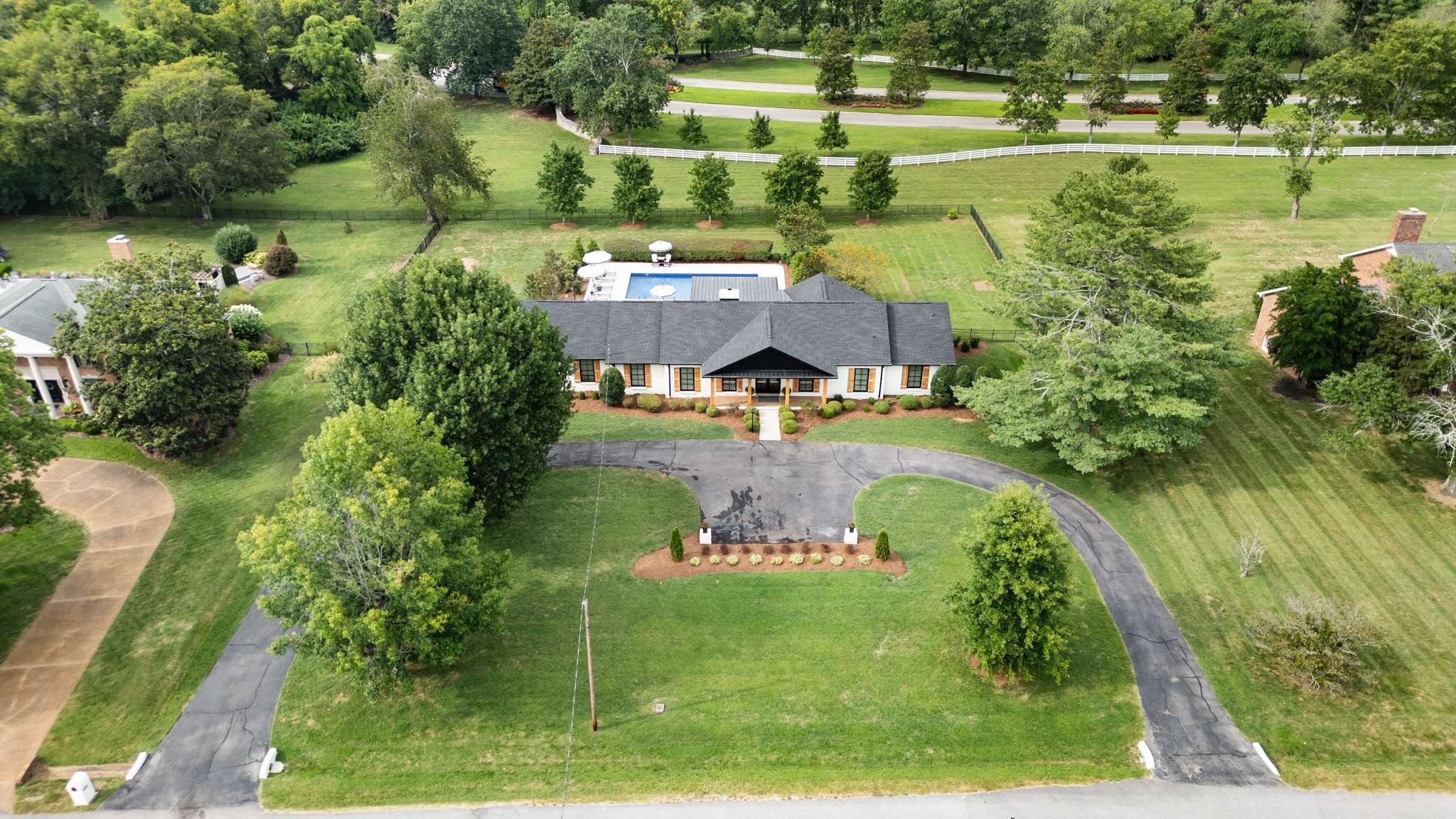106 Steeplechase Ln
