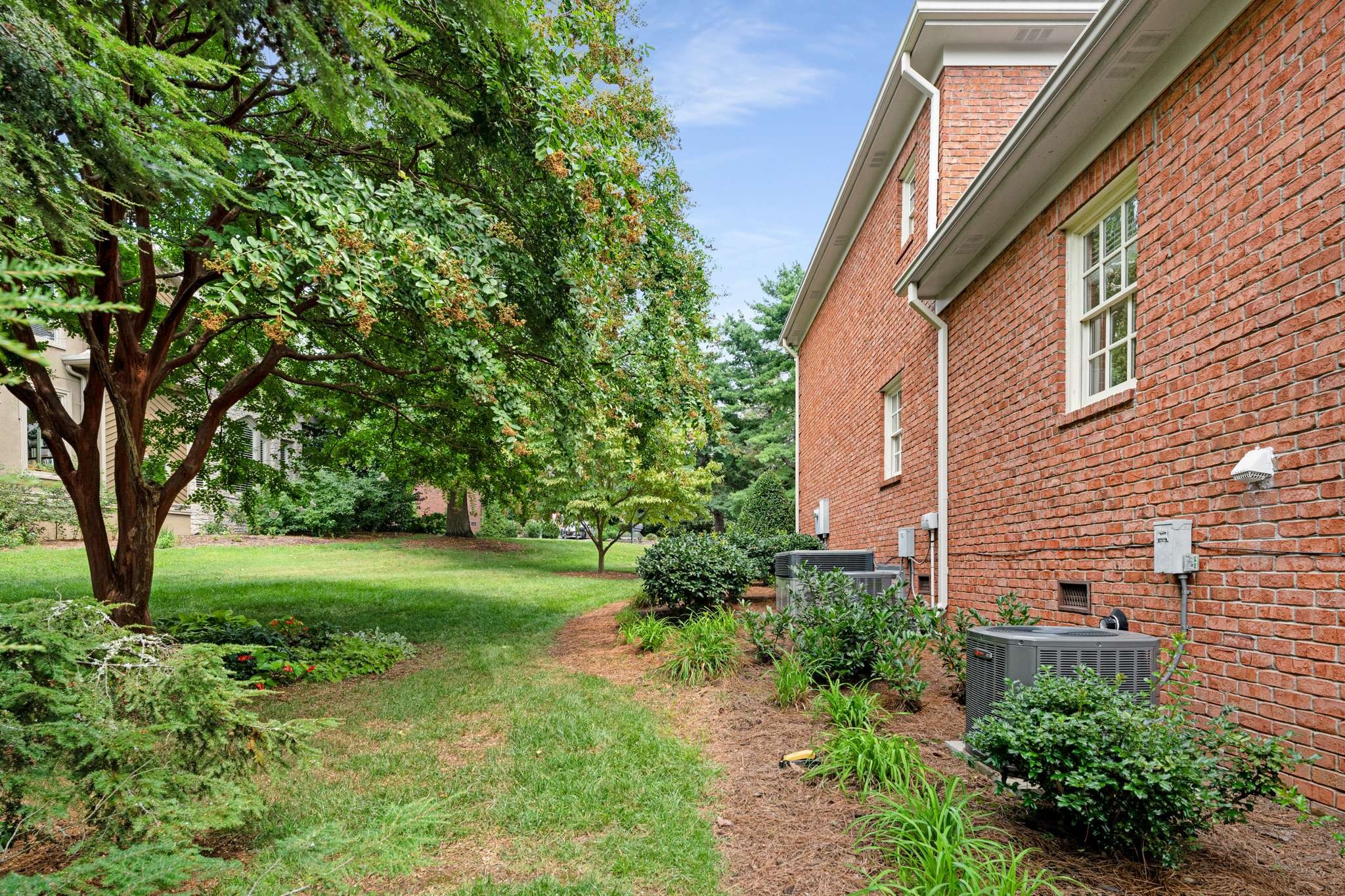 7 Warwick Ln