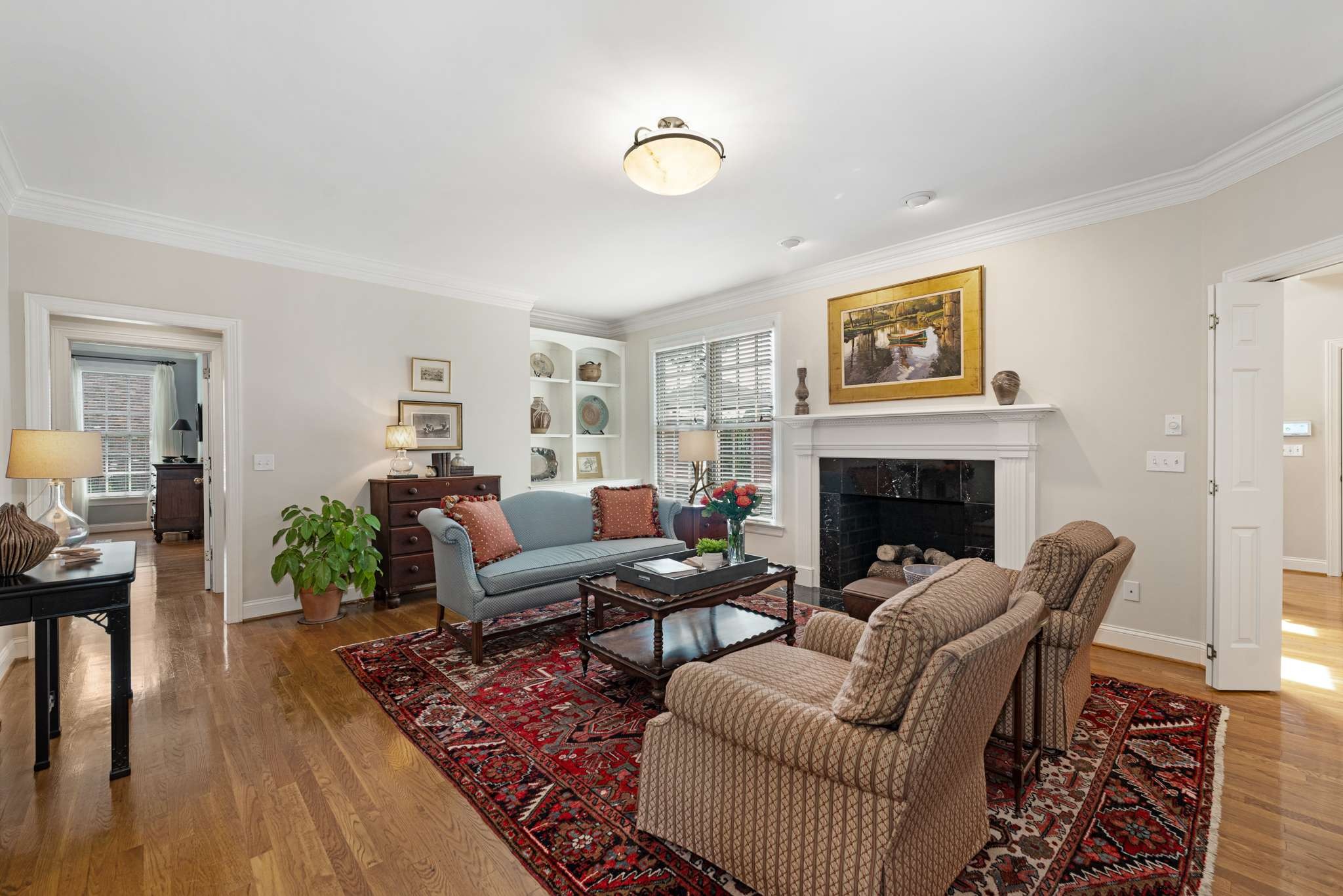 7 Warwick Ln