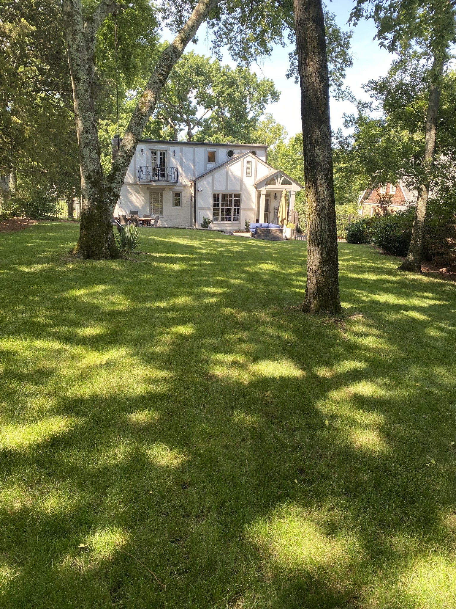 108 Bellevue Dr, S